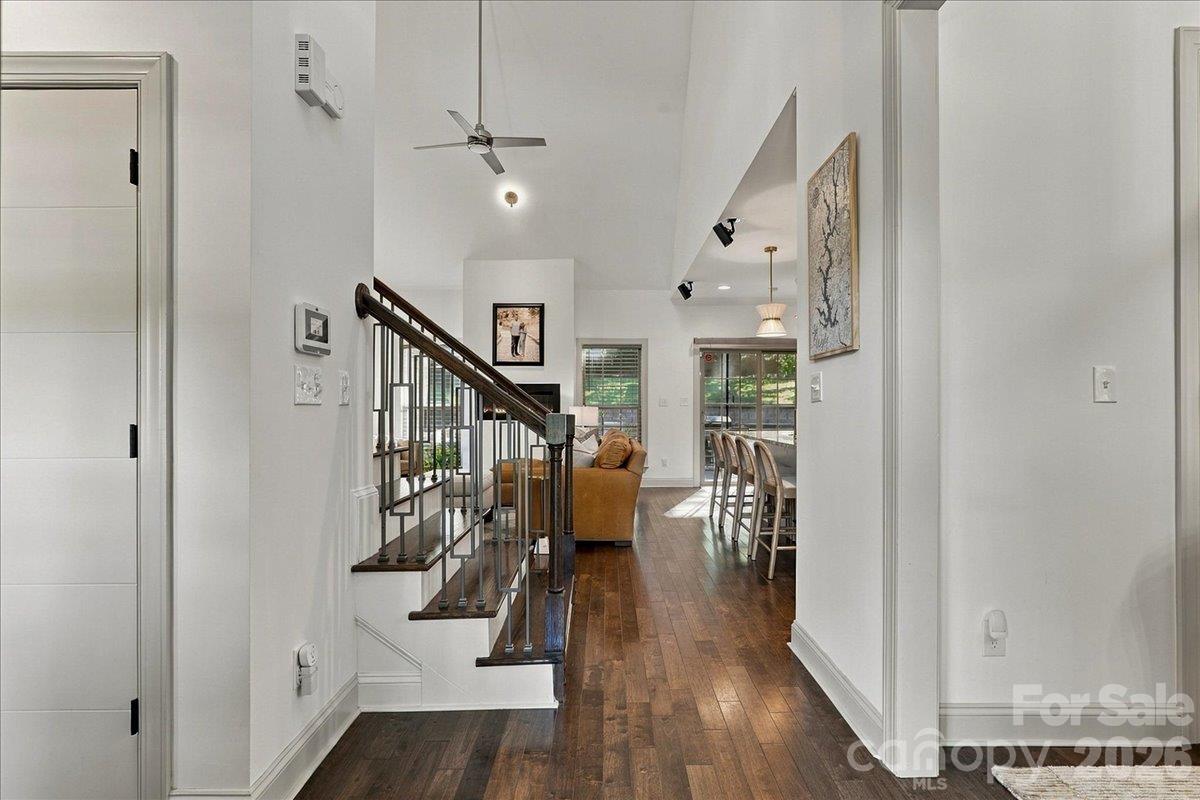 Single Family Residence at 330 Woodland Glen Road, Clover, photo 7 of 48