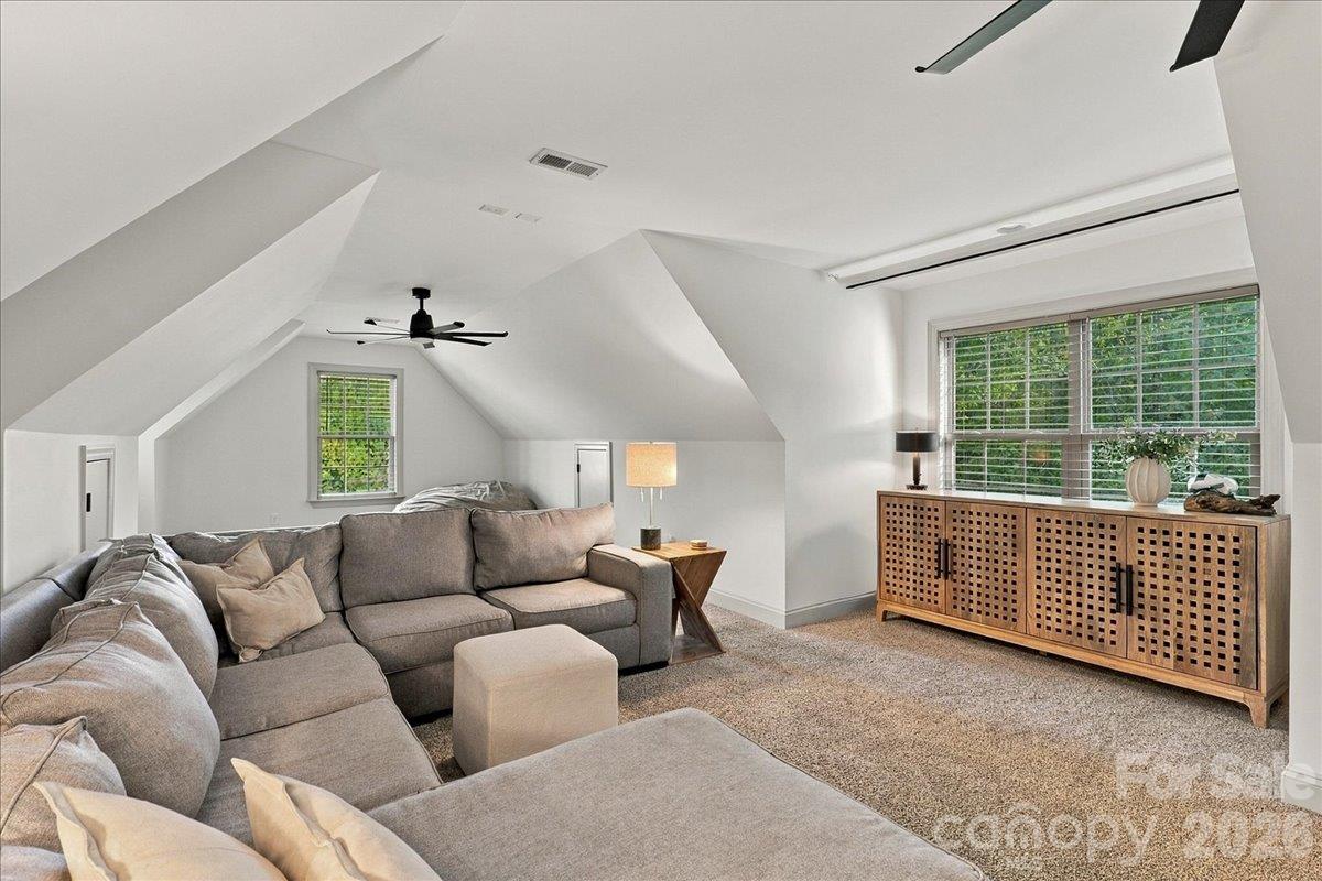 Single Family Residence at 330 Woodland Glen Road, Clover, photo 34 of 48