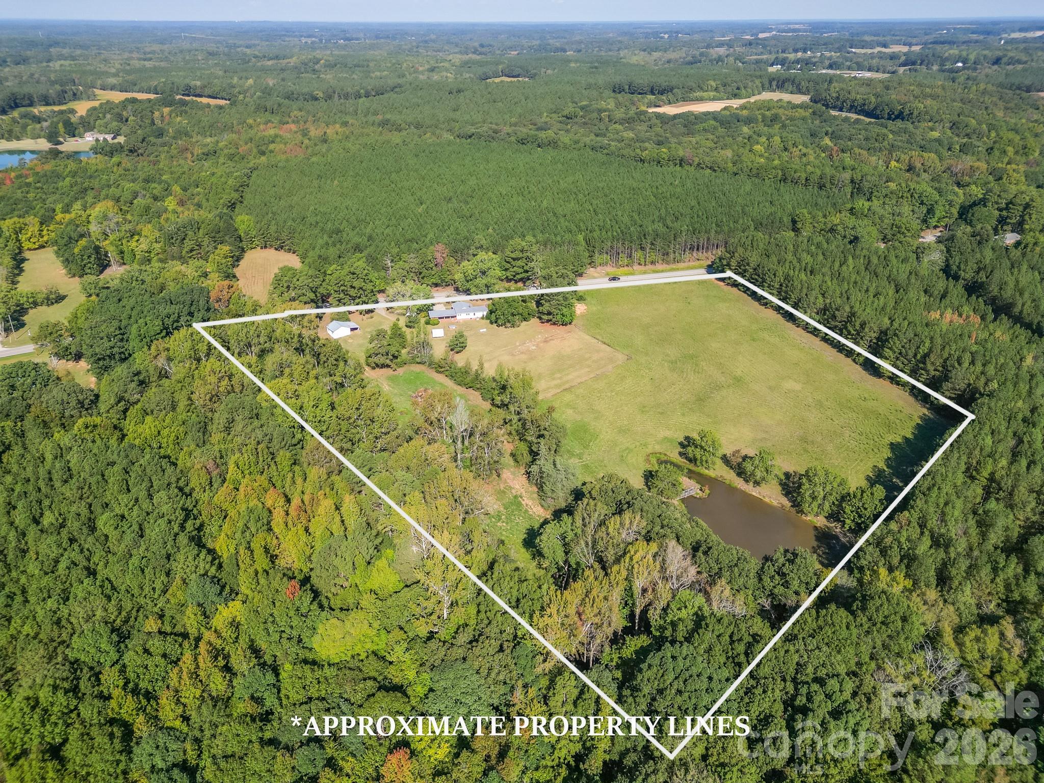 Come with a vision and dream to make it yours - 7615 S Rocky River Road, Monroe