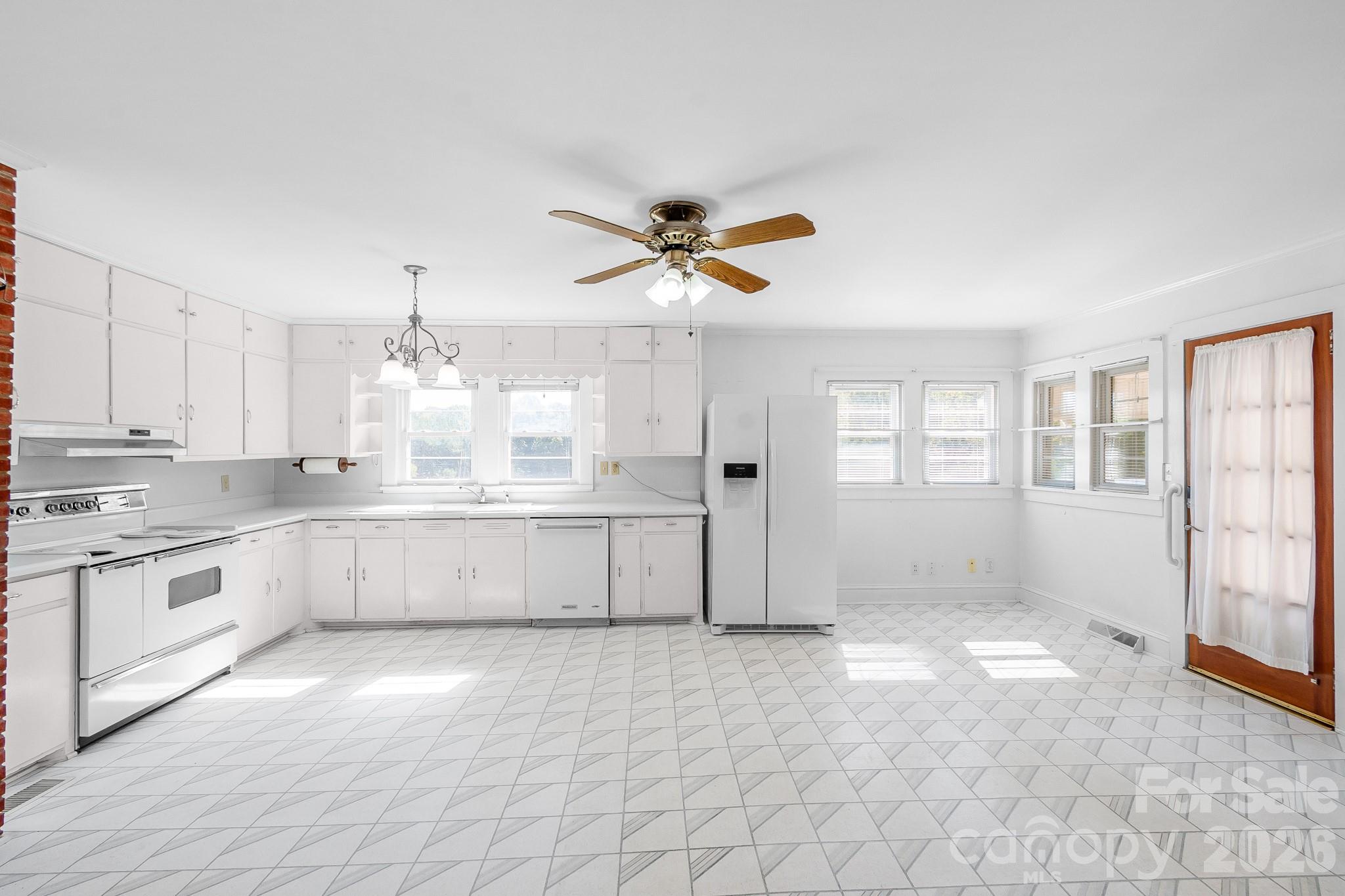 Lots of natural light - 7615 S Rocky River Road, Monroe