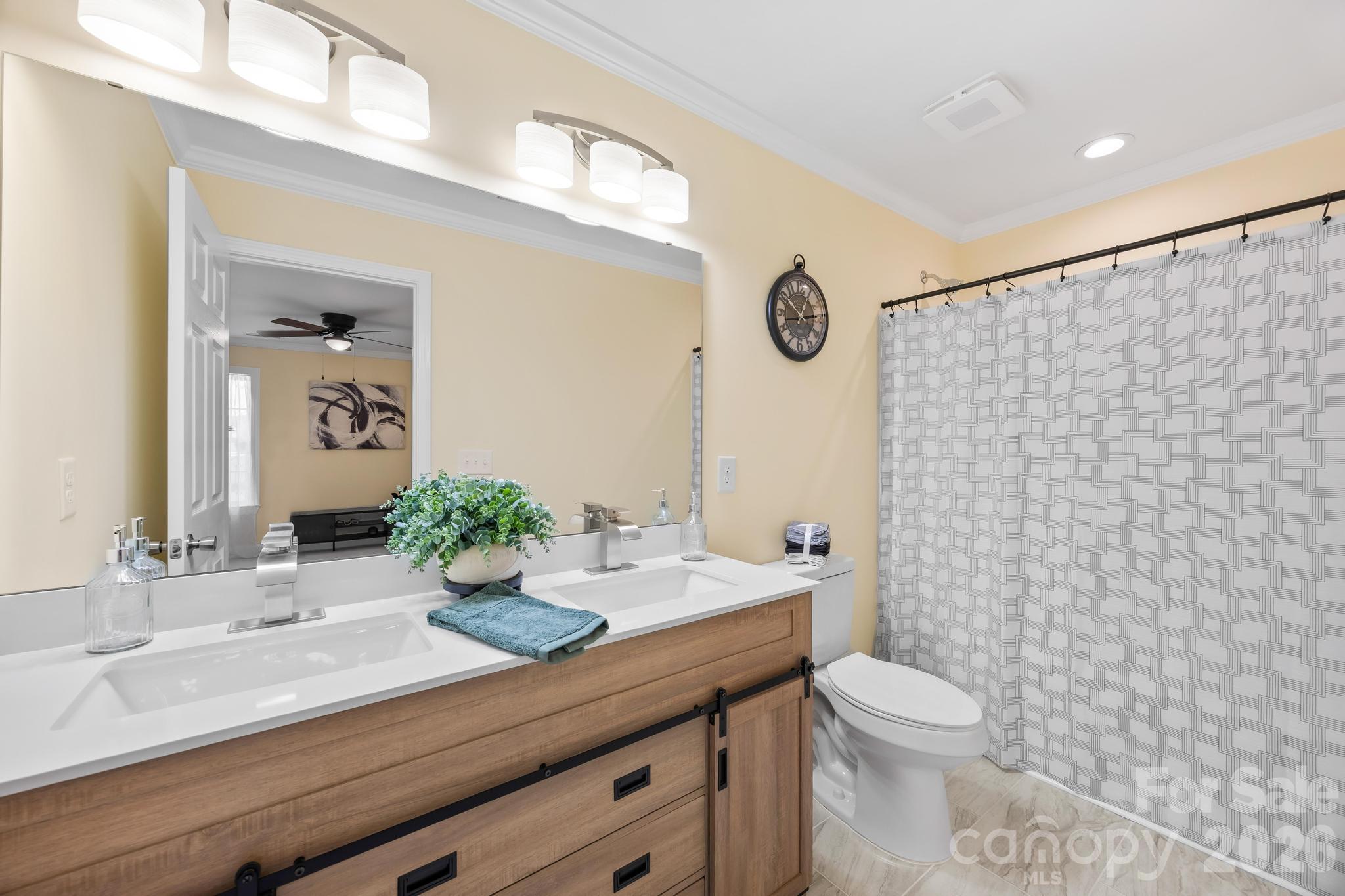 Single Family Residence at 2630 Polo Lane, Maiden, photo 13 of 18
