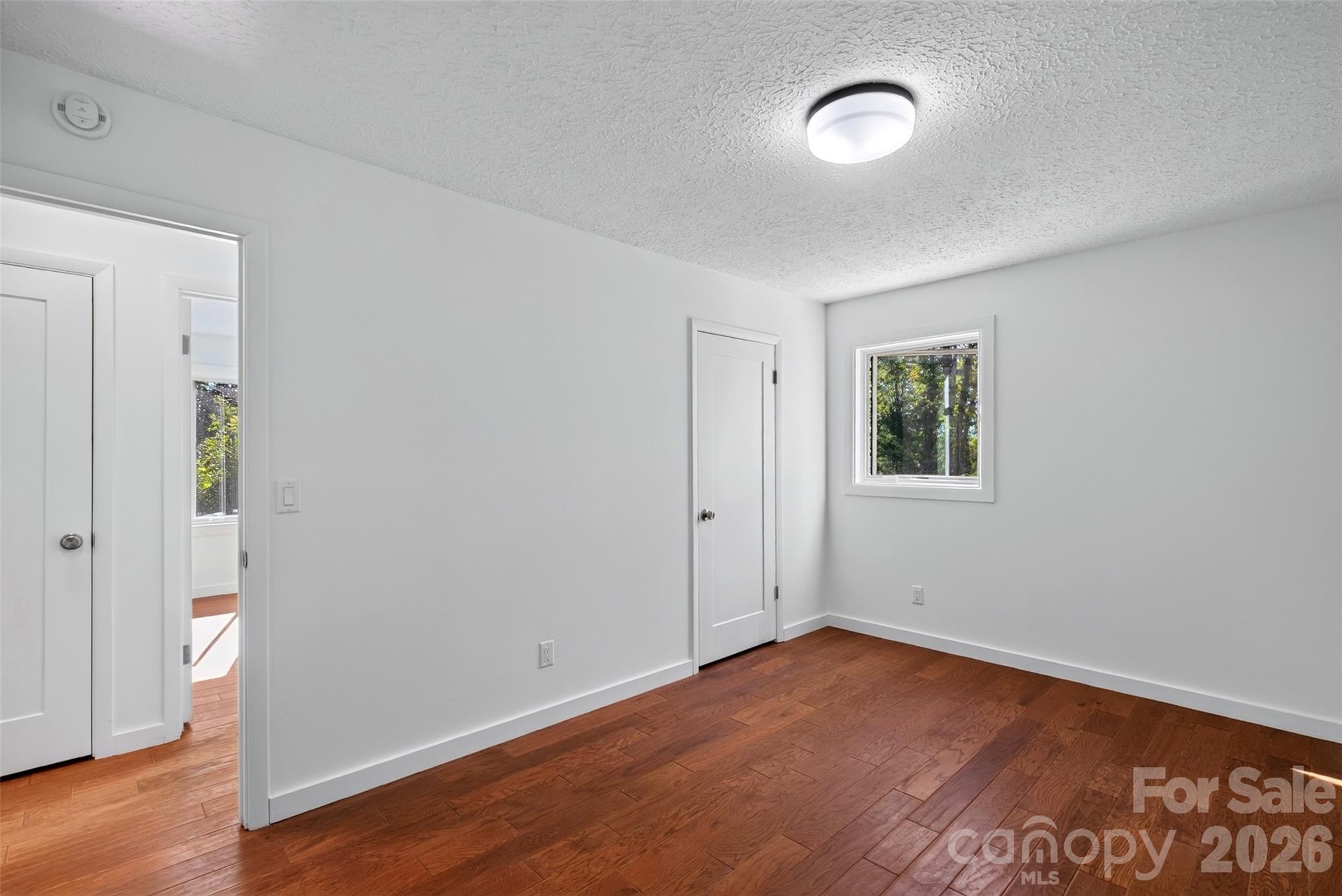 upstairs bedrooms - 53 Hemlock Street, Arden
