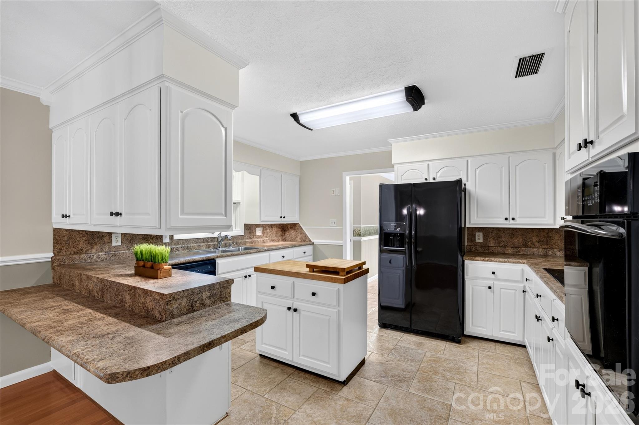 Kitchen - 1007 Woodland Street SE, Valdese