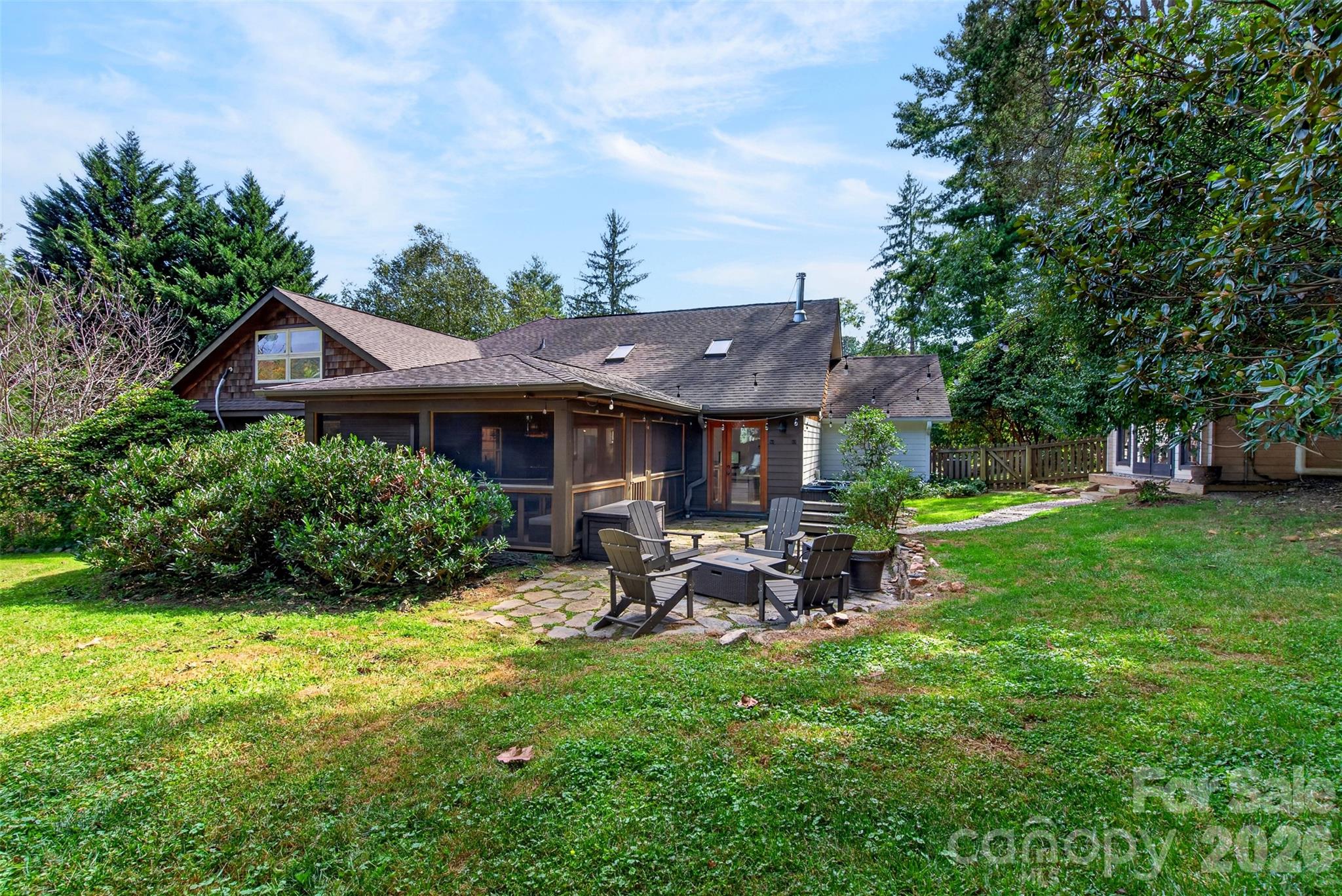 Great yard for recreation and pets - 5 Inglewood Road, Asheville