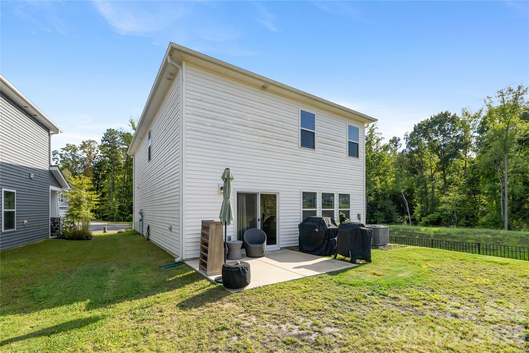 Single Family Residence at 1107 Harland Street, Charlotte, photo 22 of 24