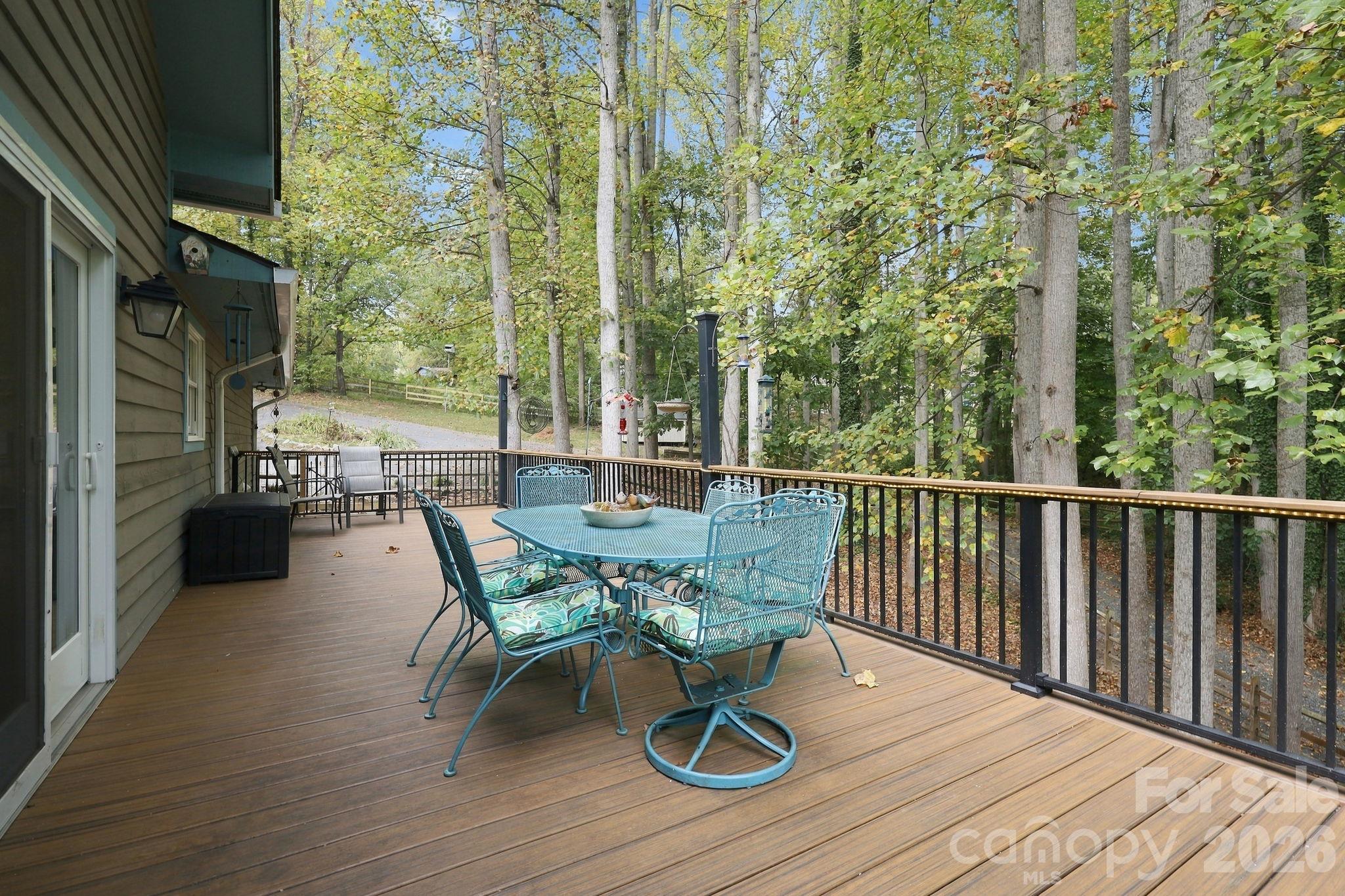Spacious Composite Deck birdwatchers will love the 18 varieties that come to visit - 14 Cambridge Drive, Candler