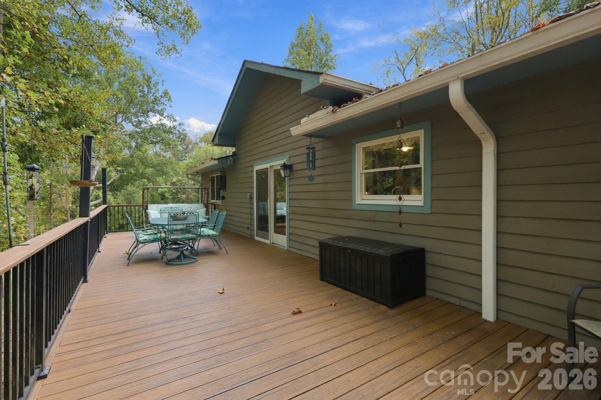 Large Spacious Composite Deck - 14 Cambridge Drive, Candler