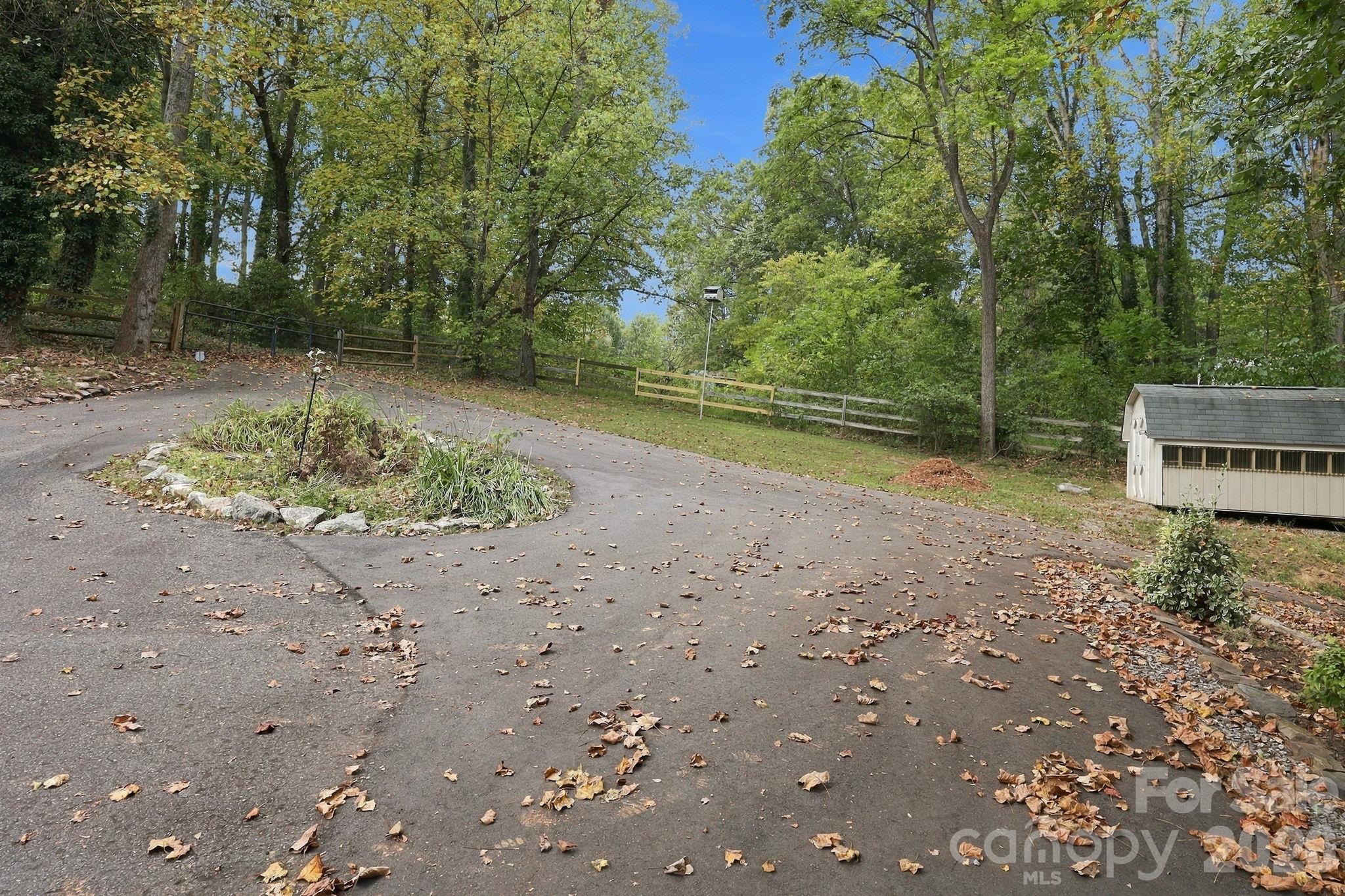 Circular driveway and lots of parking - 14 Cambridge Drive, Candler