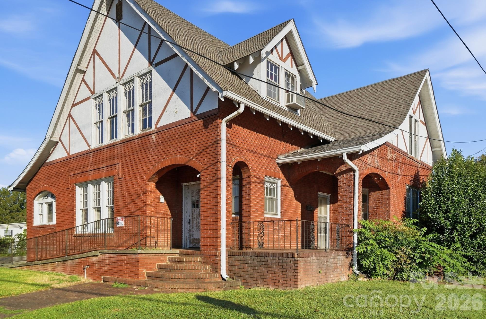 Business at 2415 E Main Street, Lincolnton, photo 2 of 46