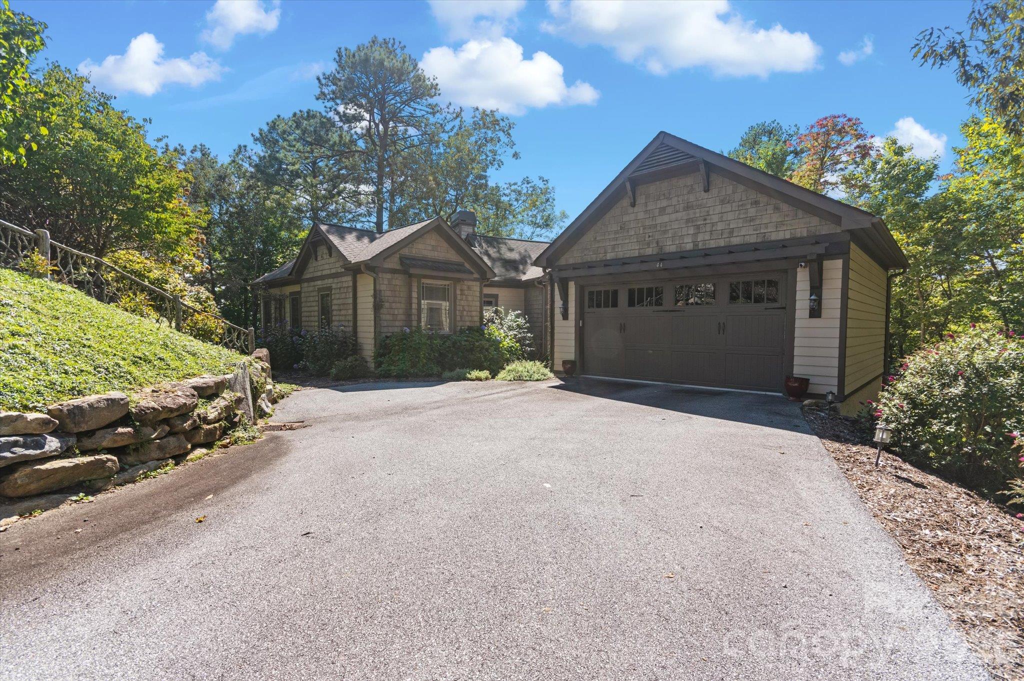 Single Family Residence at 44 Sunset Trace, Brevard, photo 3 of 42