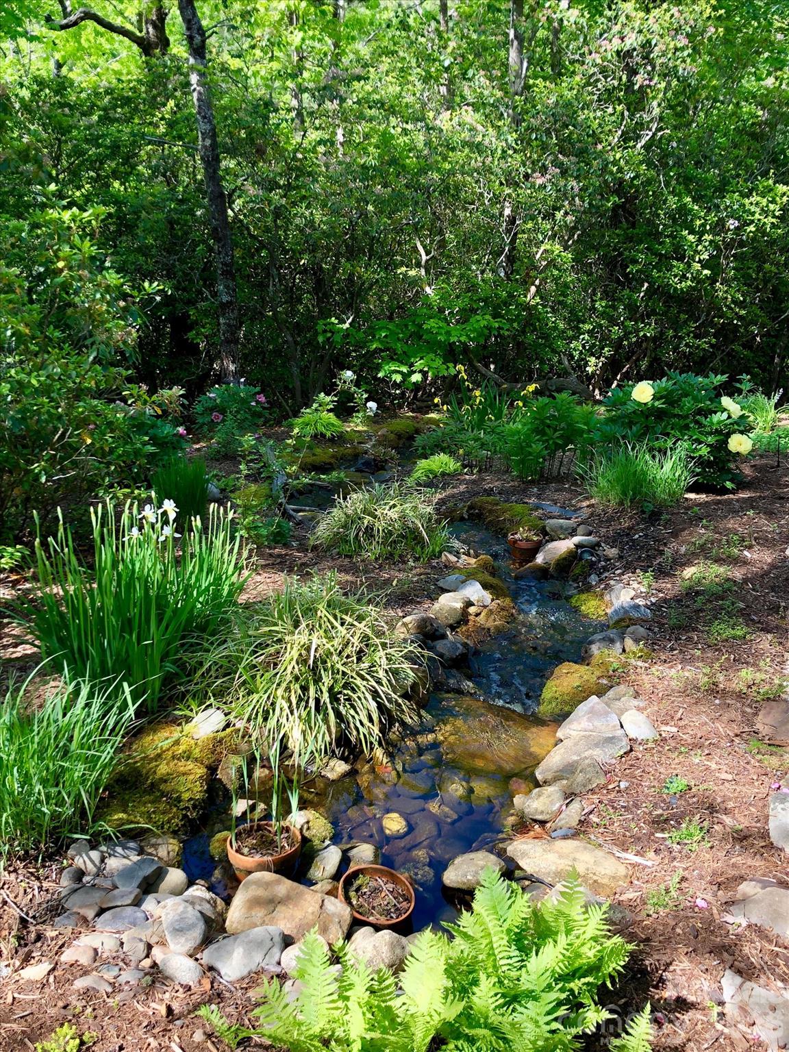 Soothing sounds water feature - 44 Sunset Trace, Brevard