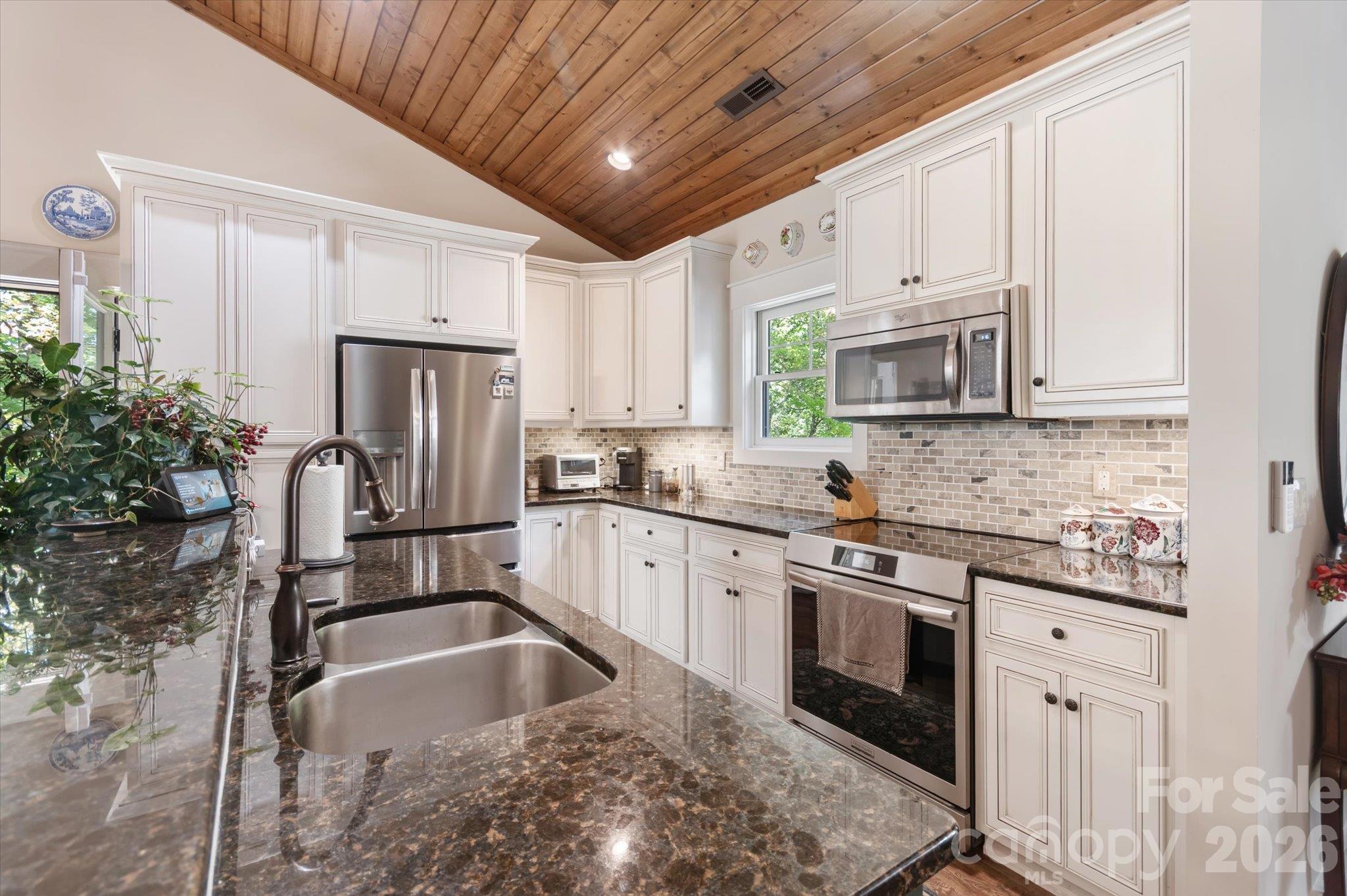 Single Family Residence at 44 Sunset Trace, Brevard, photo 15 of 42