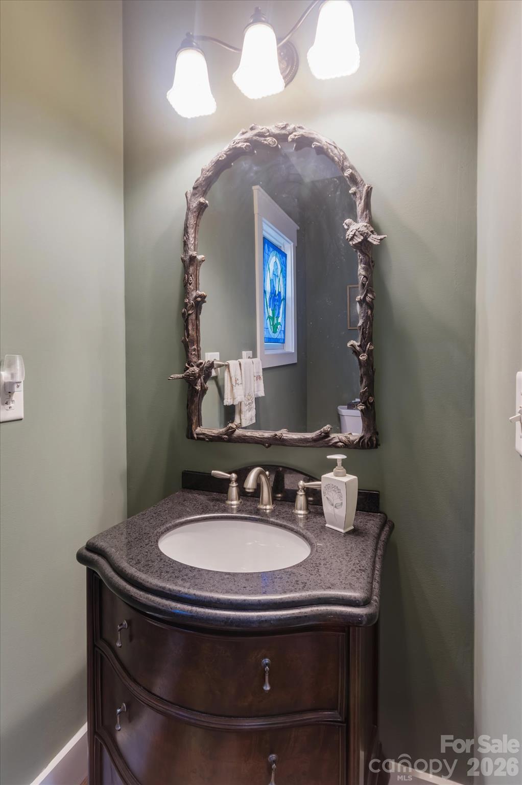 Powder Room - 44 Sunset Trace, Brevard