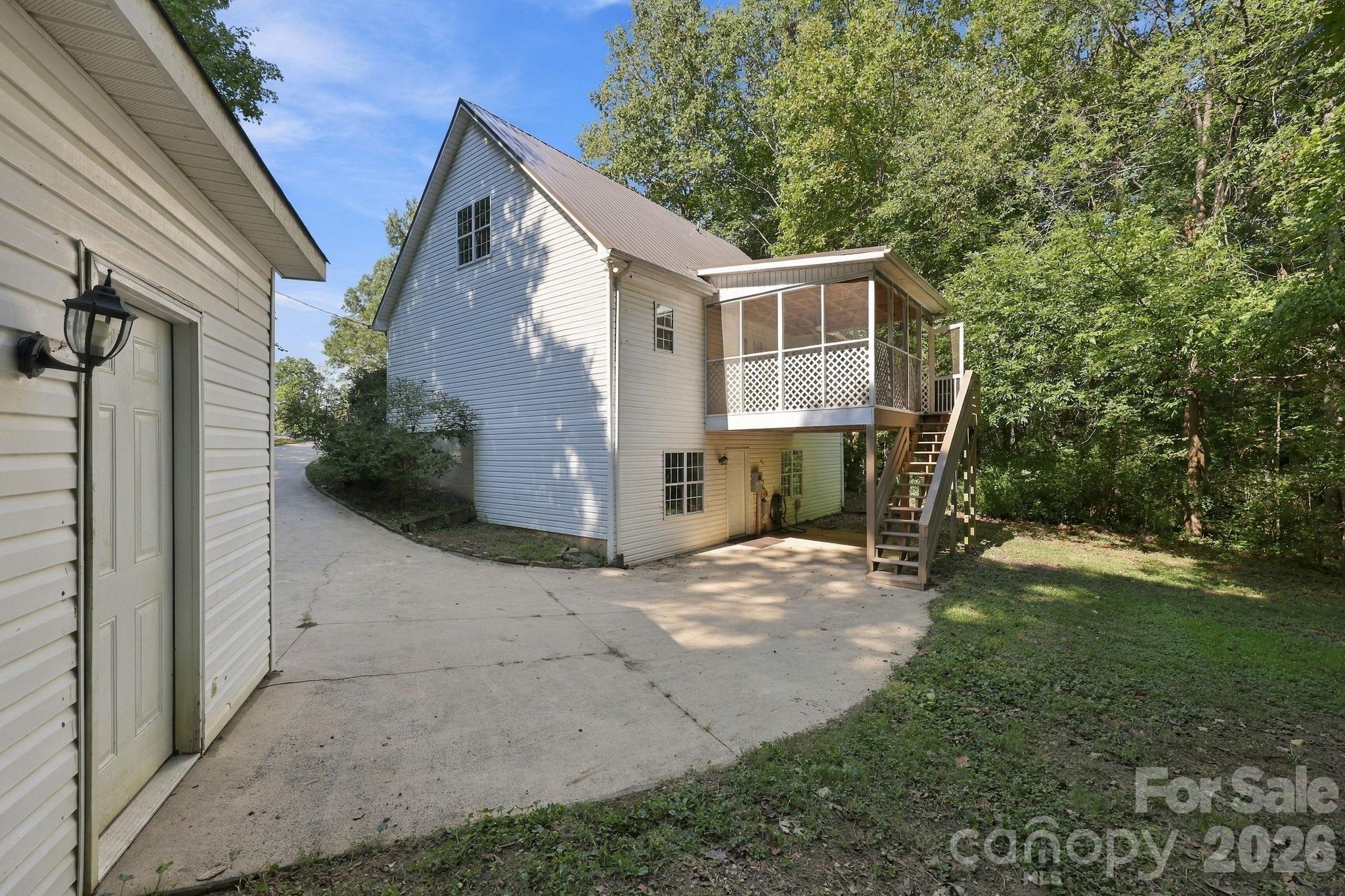 Single Family Residence at 205 Colonial Avenue, Concord, photo 34 of 39