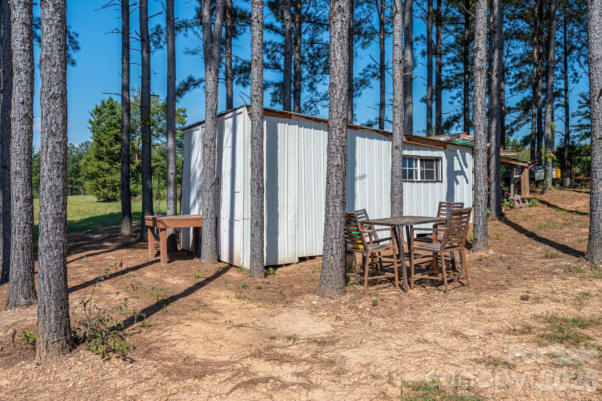 Building - 136 Sellers Road, Kings Mountain