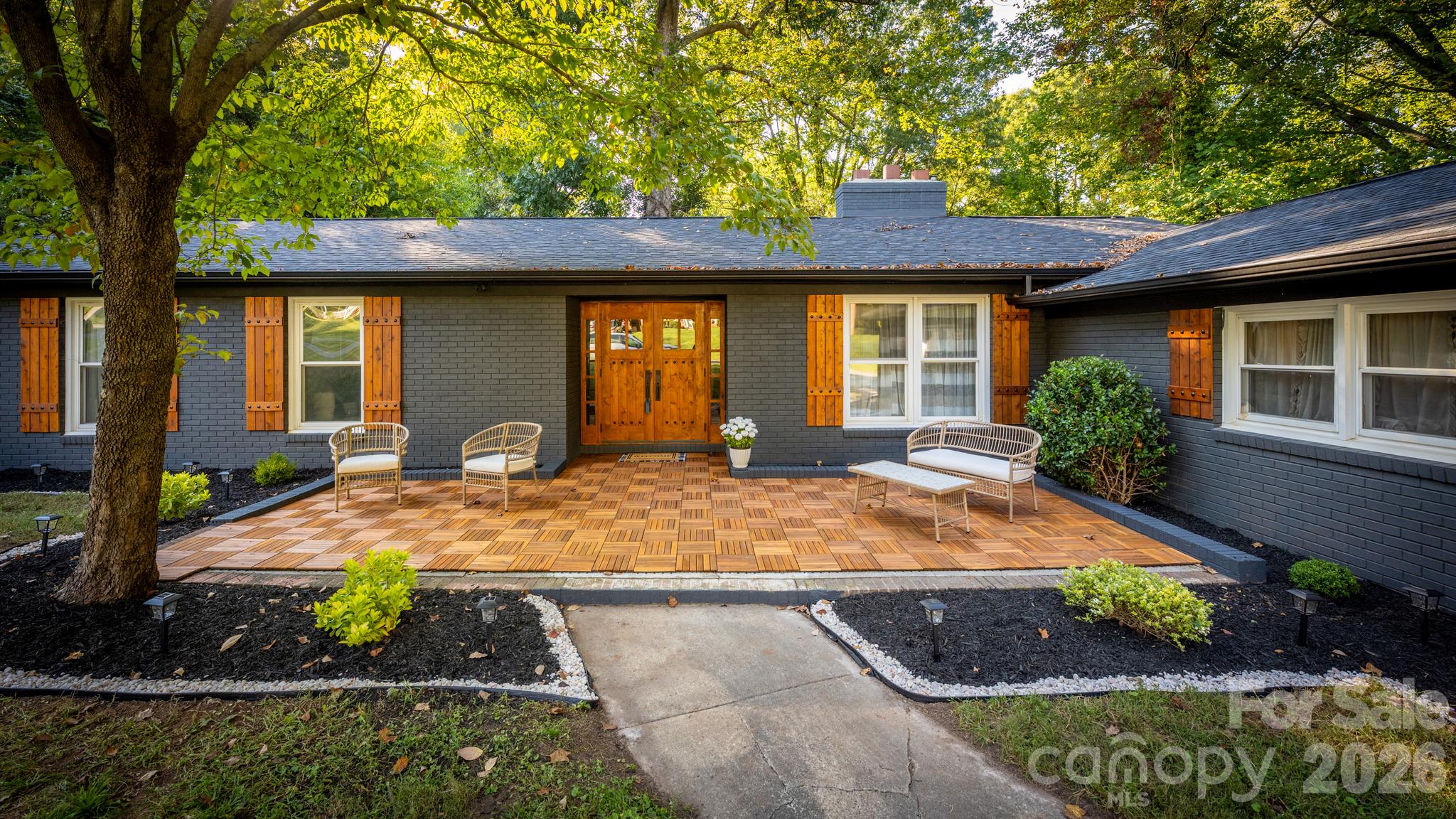 Single Family Residence at 508 Berkshire Drive, Statesville, photo 4 of 39