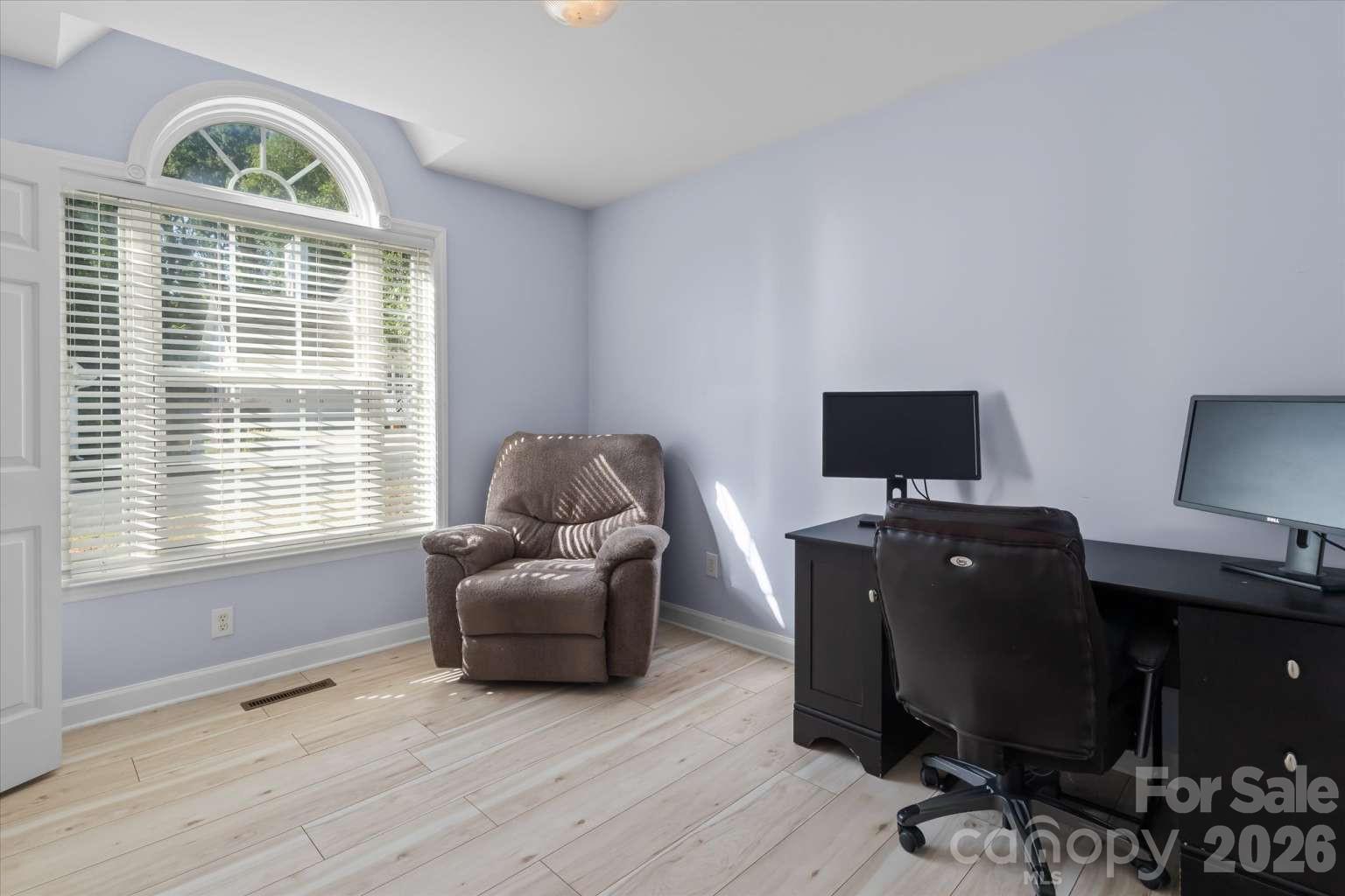 Single Family Residence at 5125 Old Plantation Circle, Winston Salem, photo 16 of 22