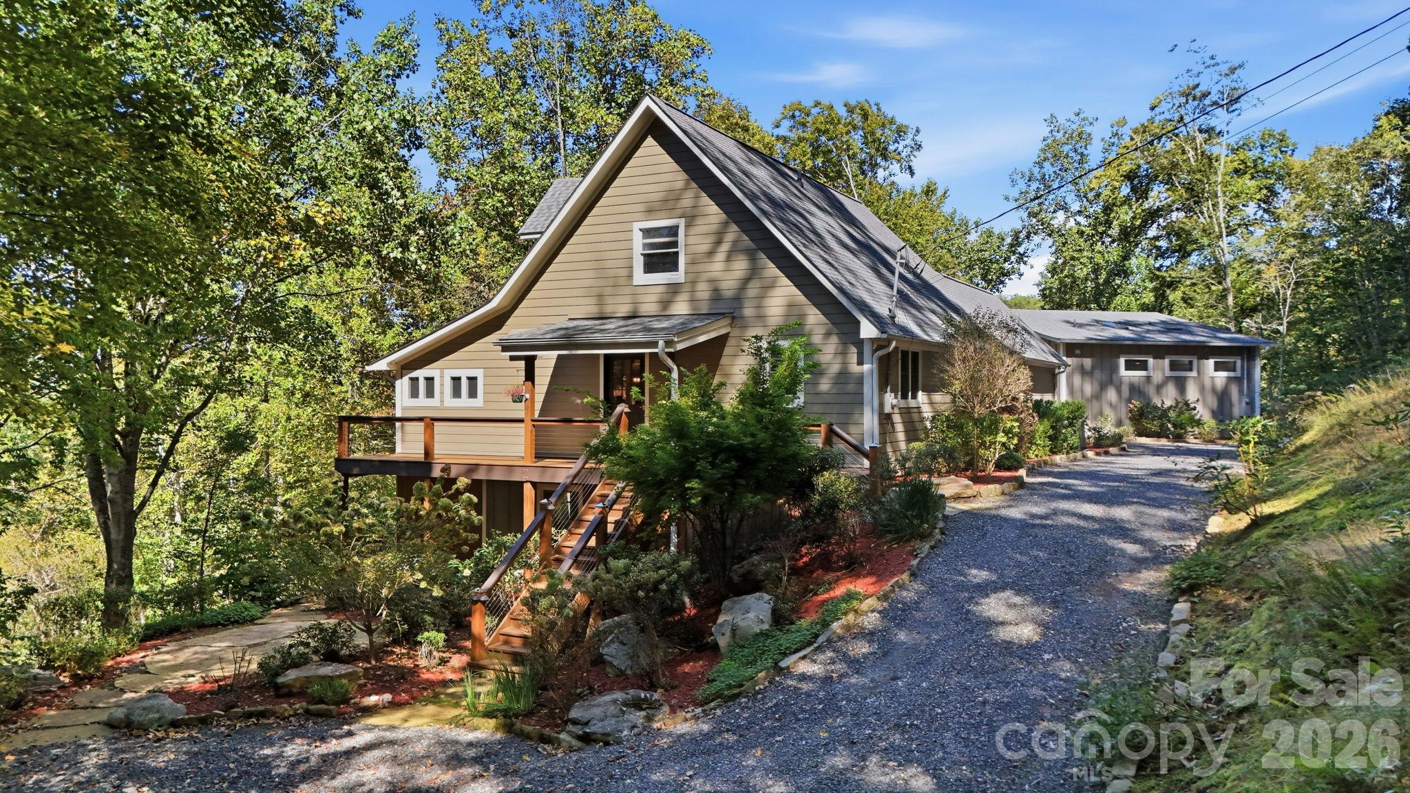 2711 Rabbit Hop Road