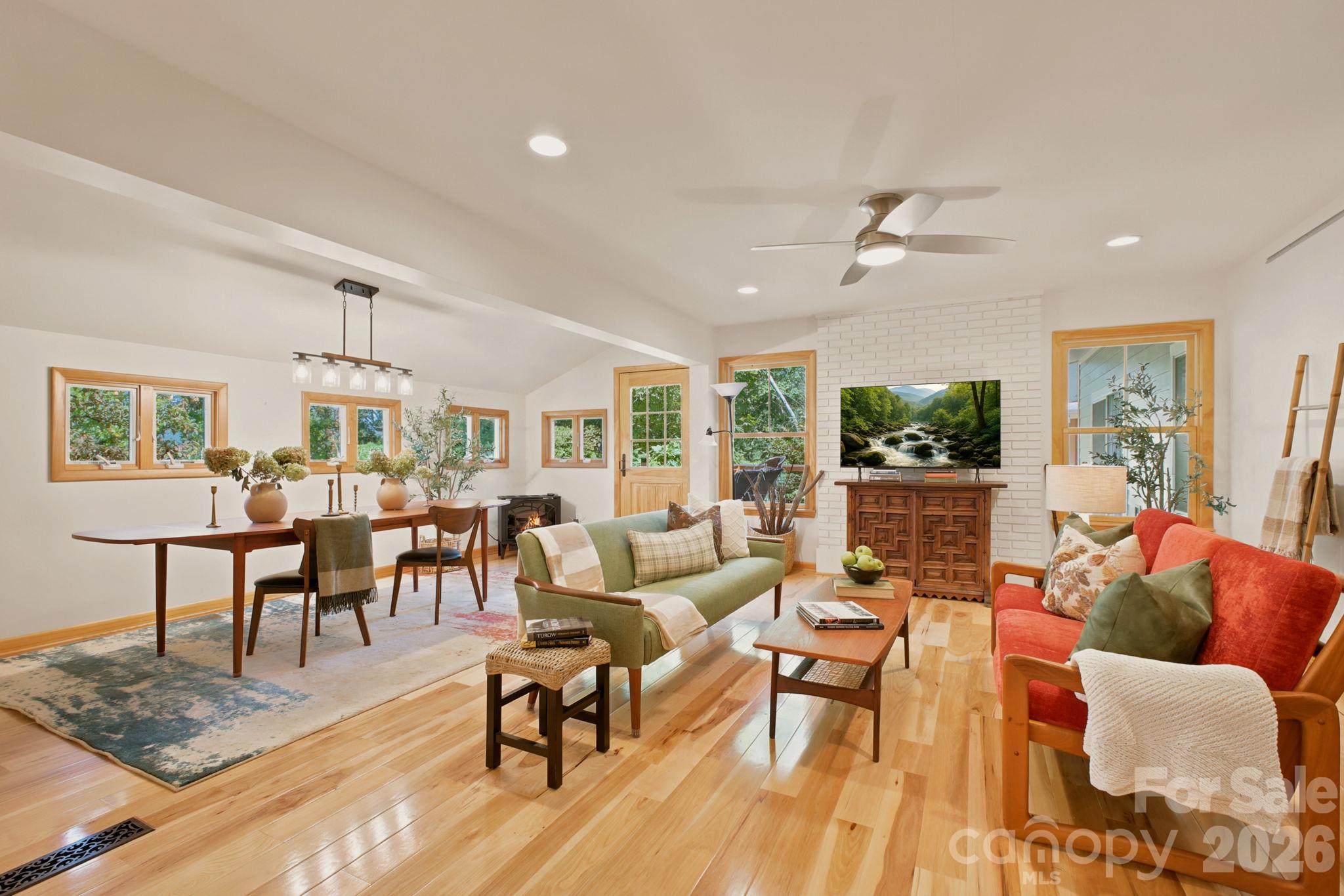 Single Family Residence at 2711 Rabbit Hop Road, Spruce Pine, photo 12 of 47
