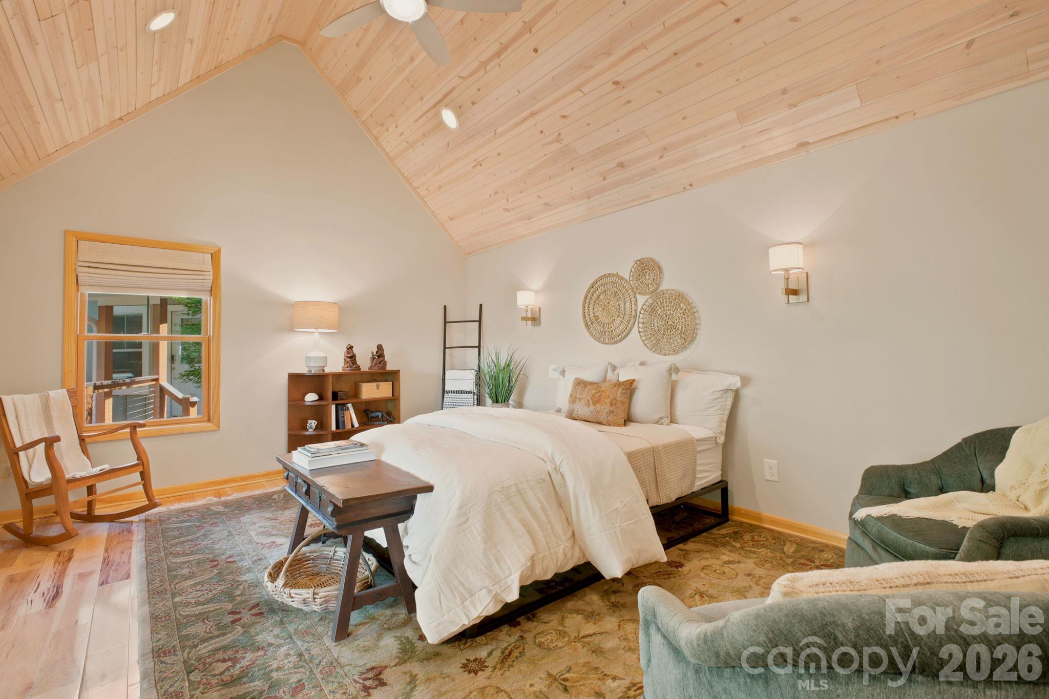 Primary on main level - 2711 Rabbit Hop Road, Spruce Pine