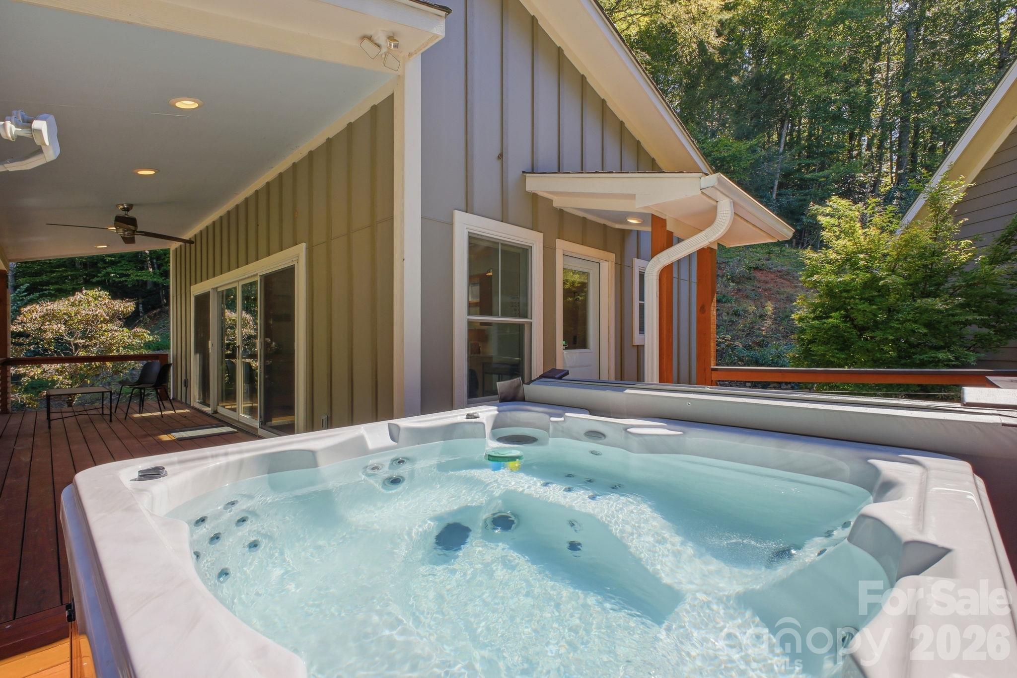 Hot tub with Studio in the background - 2711 Rabbit Hop Road, Spruce Pine