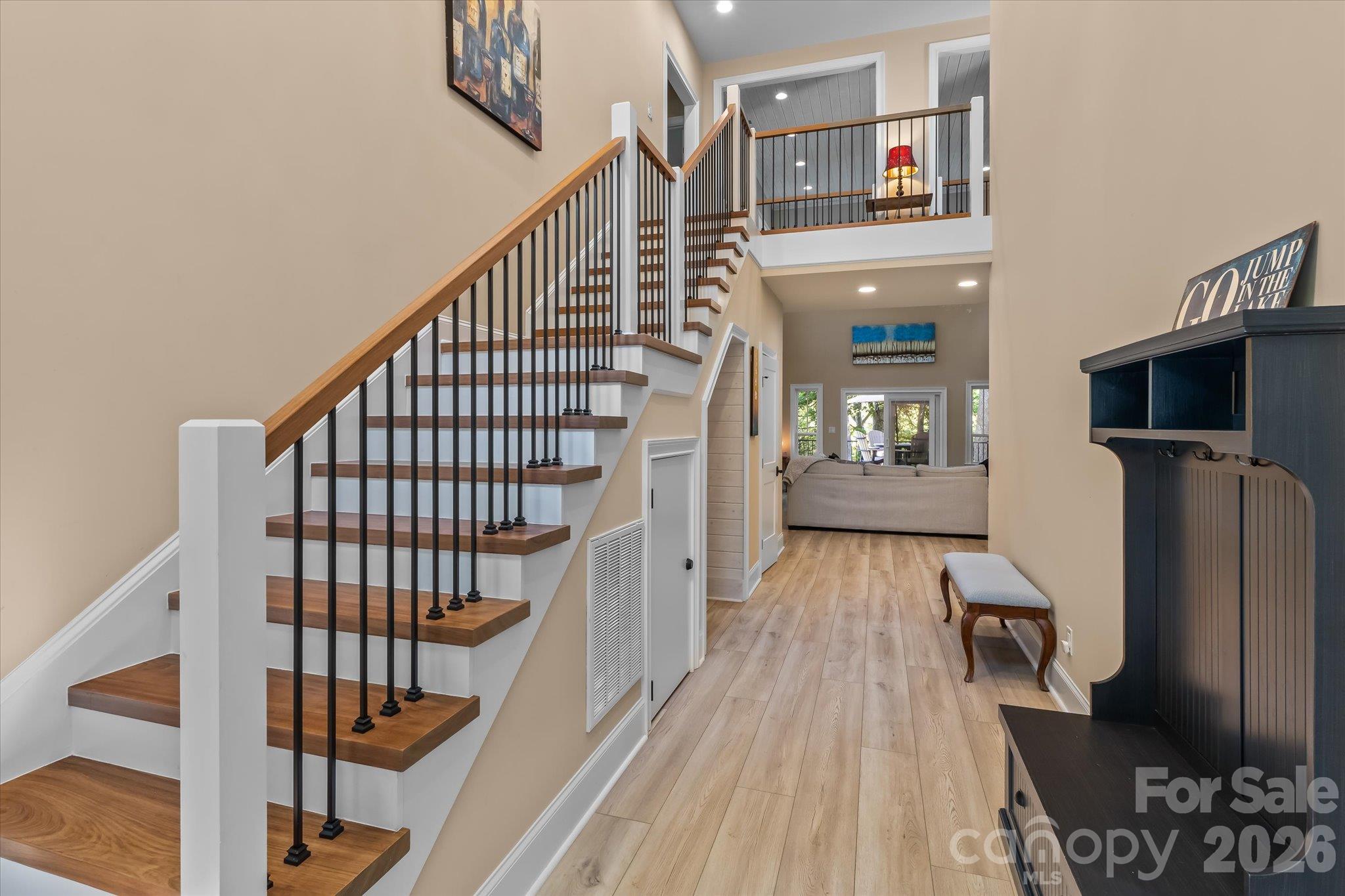 Single Family Residence at 122 Brookridge Lane, Mooresville, photo 5 of 47