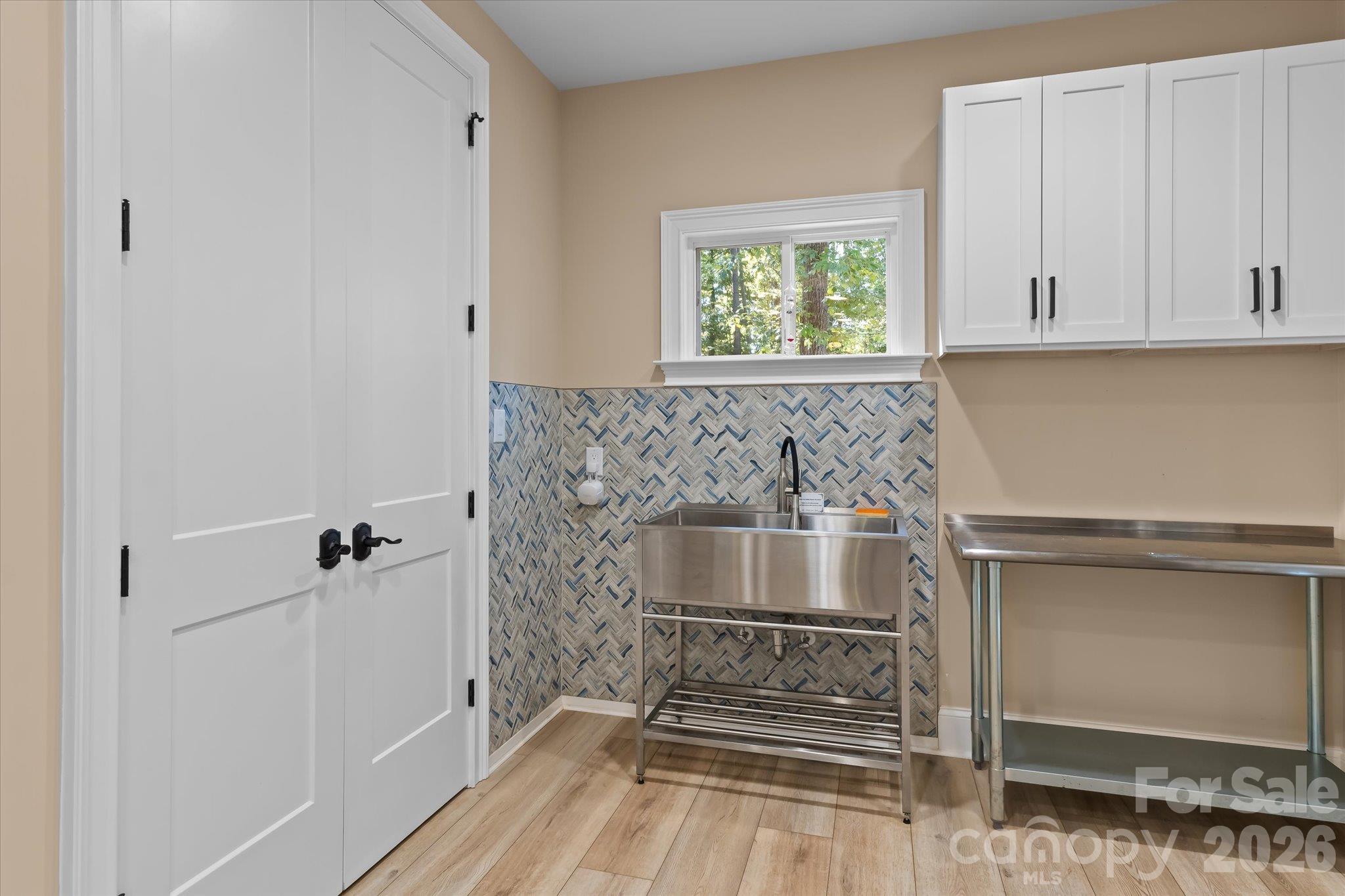 Single Family Residence at 122 Brookridge Lane, Mooresville, photo 20 of 47