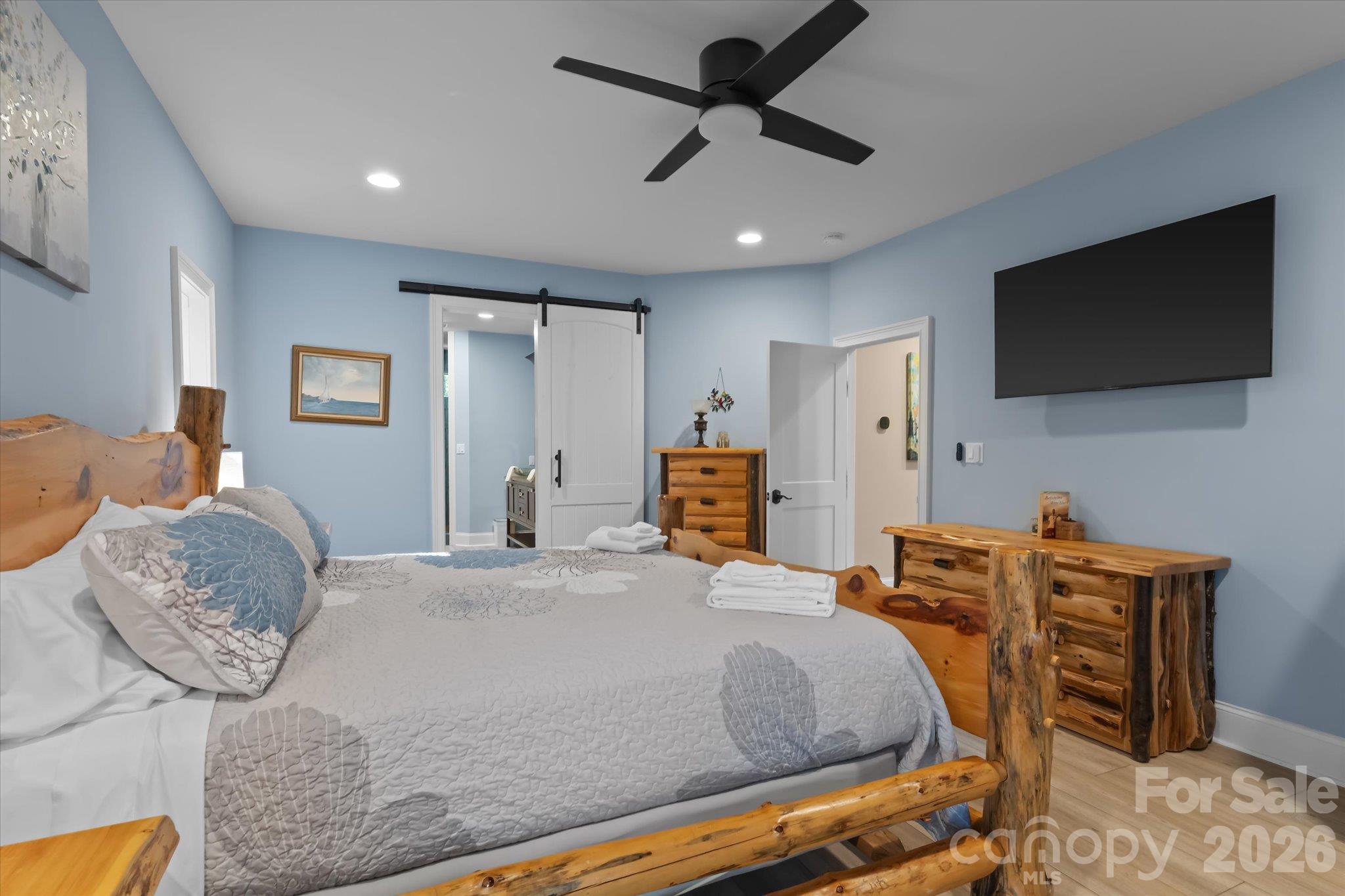 Single Family Residence at 122 Brookridge Lane, Mooresville, photo 22 of 47