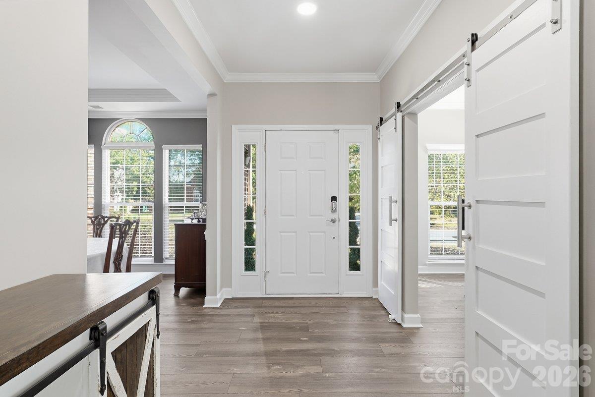 Single Family Residence at 1008 Grayscroft Drive, Waxhaw, photo 2 of 48