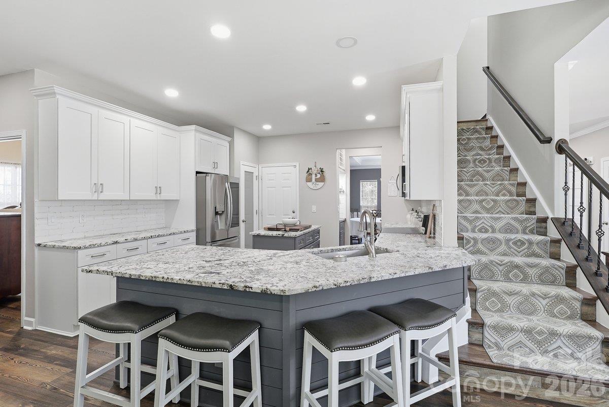 Single Family Residence at 1008 Grayscroft Drive, Waxhaw, photo 7 of 48