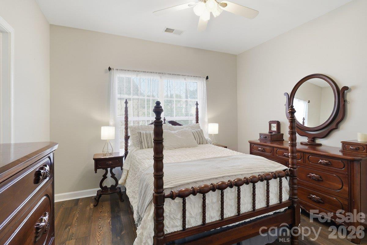 Single Family Residence at 1008 Grayscroft Drive, Waxhaw, photo 16 of 48