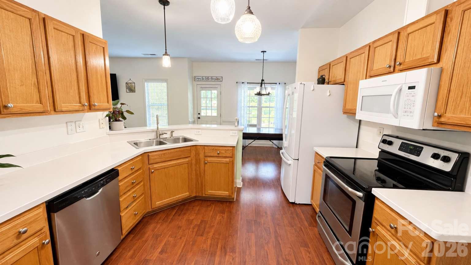 Single Family Residence at 2002 Hemby Commons Parkway, Indian Trail, photo 10 of 33