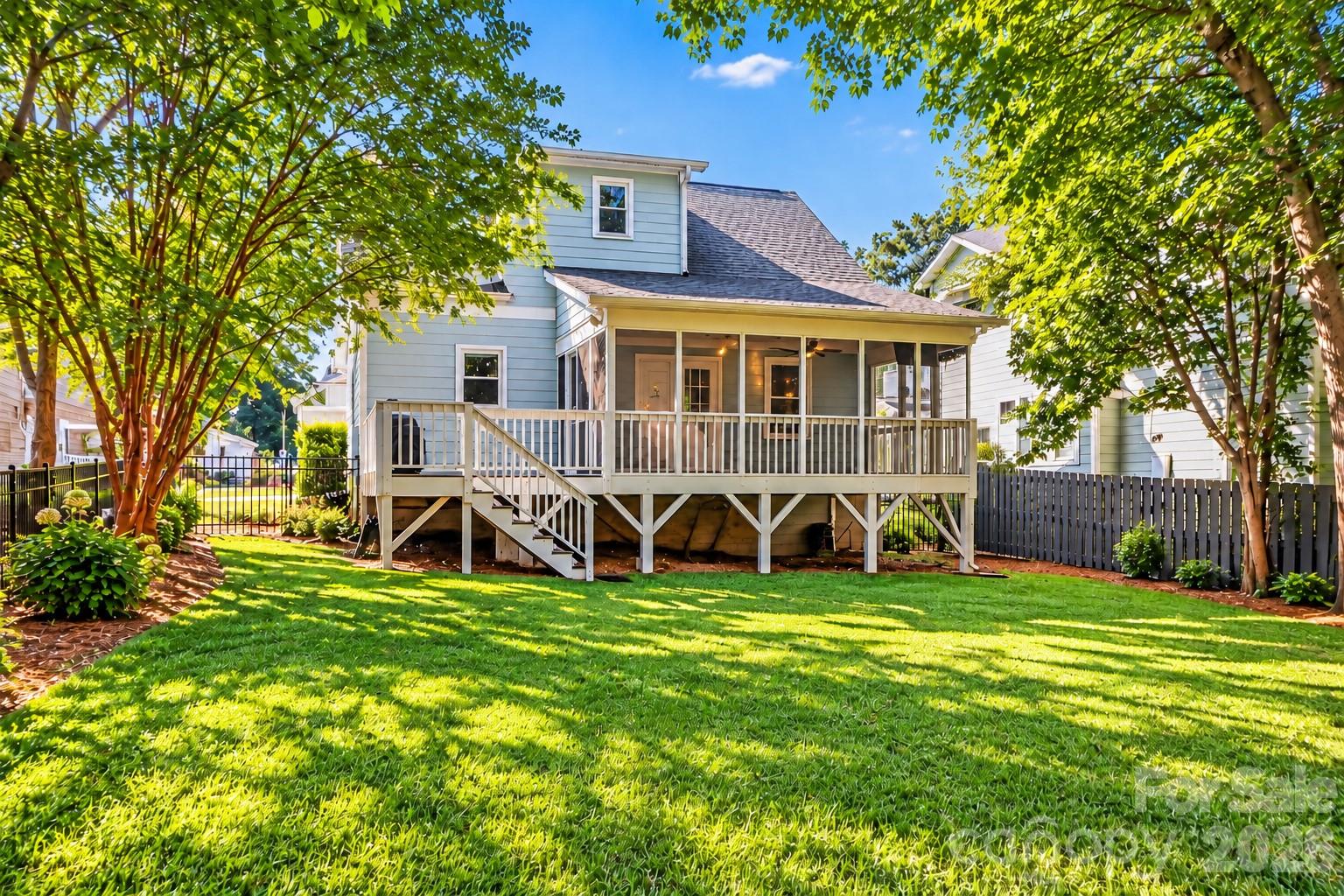 Single Family Residence at 1912 Parson Drive, Charlotte, photo 4 of 31