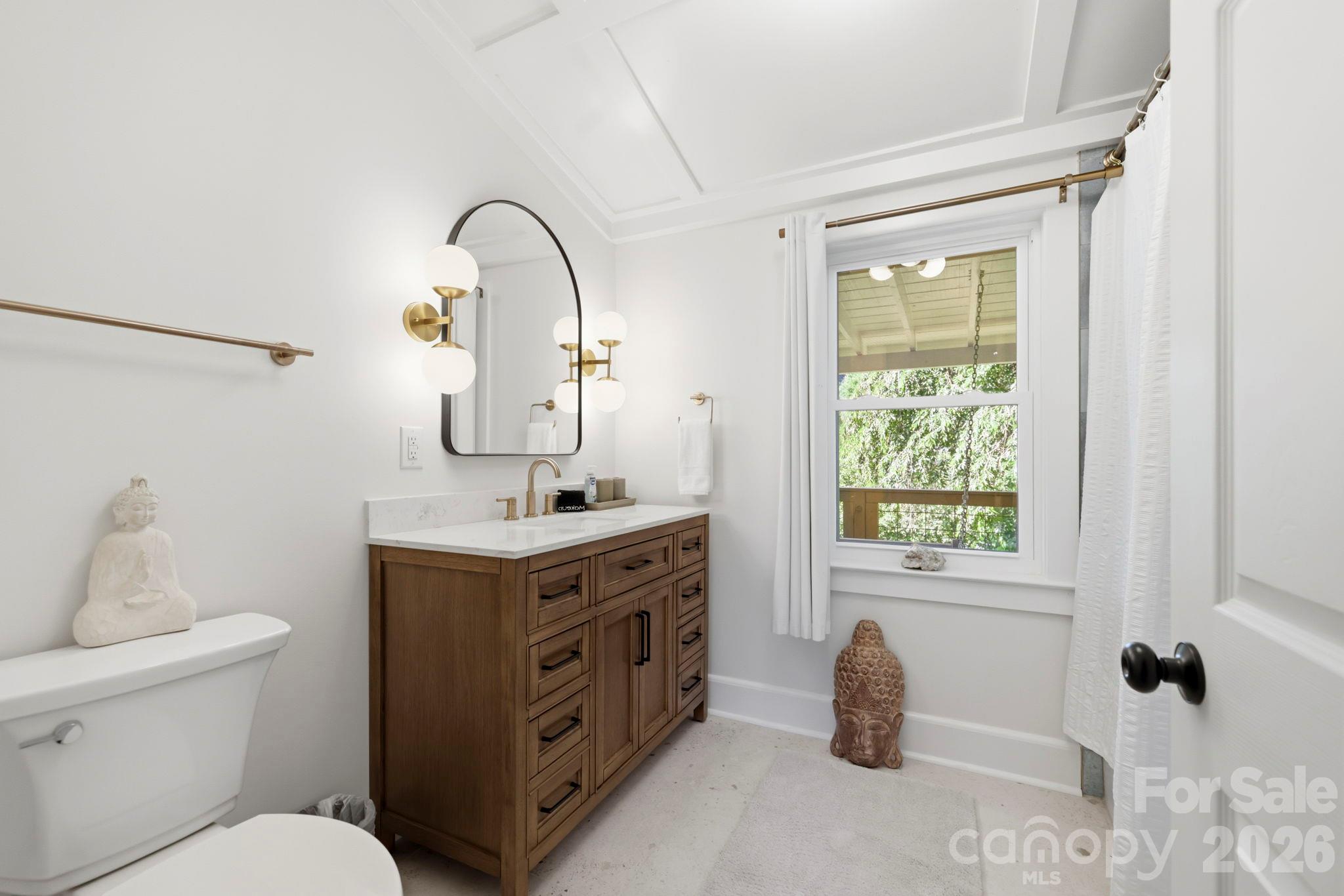 Ensuite primary bathroom with luxury finishes - 2252 Riceville Road, Asheville