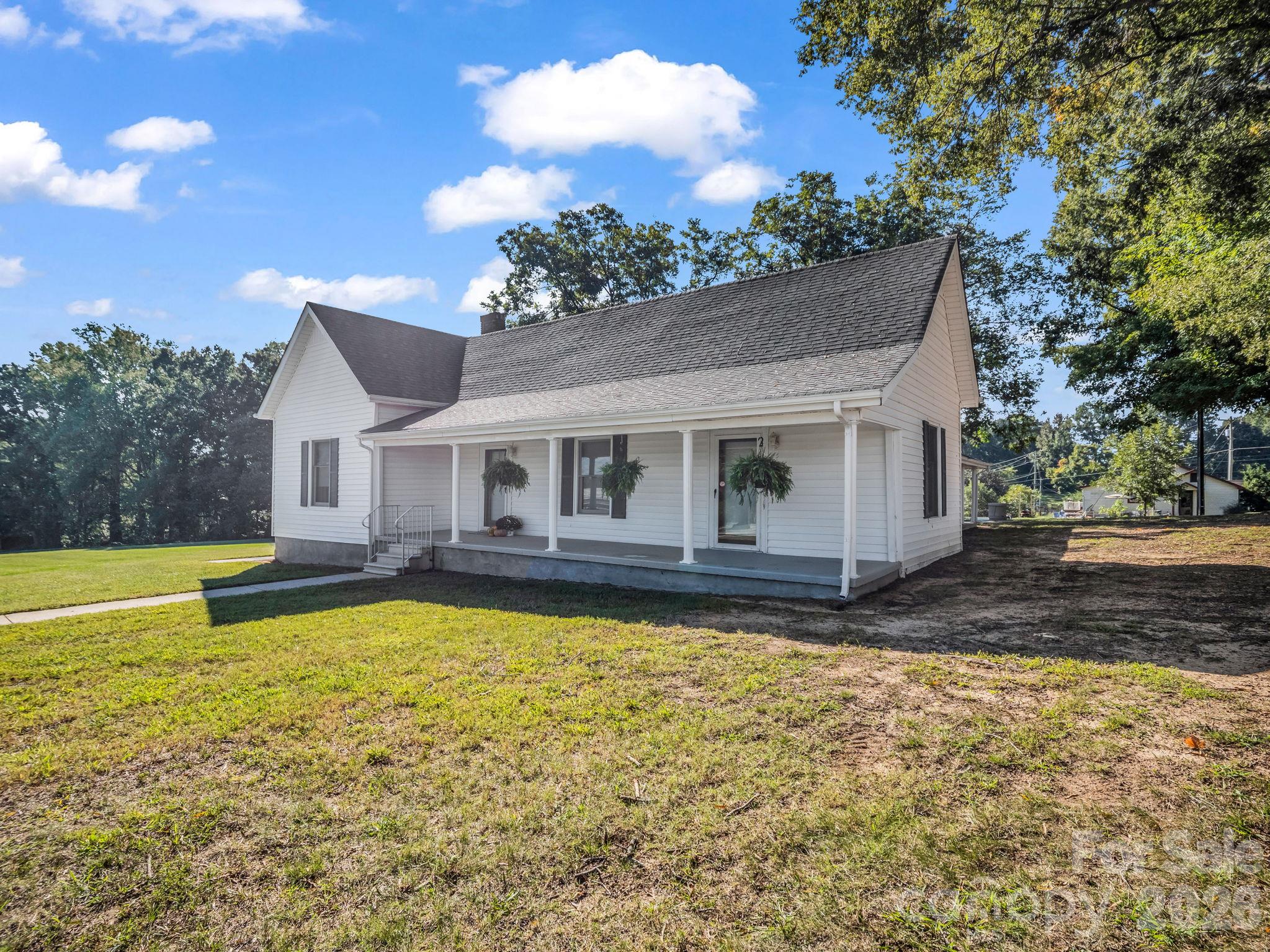 Single Family Residence at 3833 Robert Riding Road, Shelby, photo 3 of 35