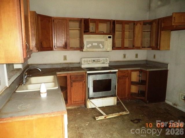 kitchen - 115 Hawkins Avenue, Salisbury