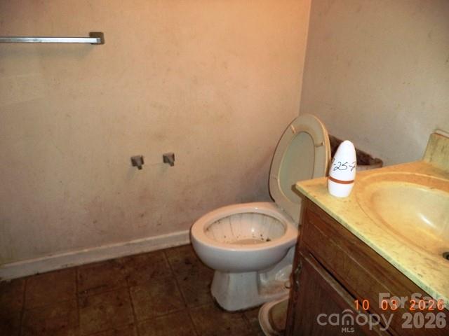 Bathroom 1 with tub/shower combination - 115 Hawkins Avenue, Salisbury