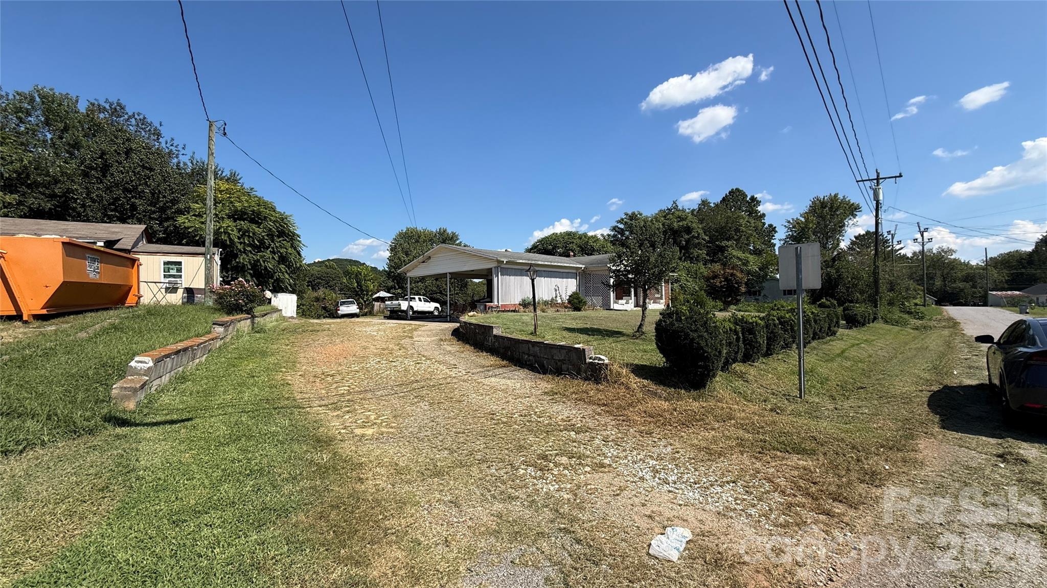 Single Family Residence at 1517 Barcose Street SW, Lenoir, photo 3 of 48