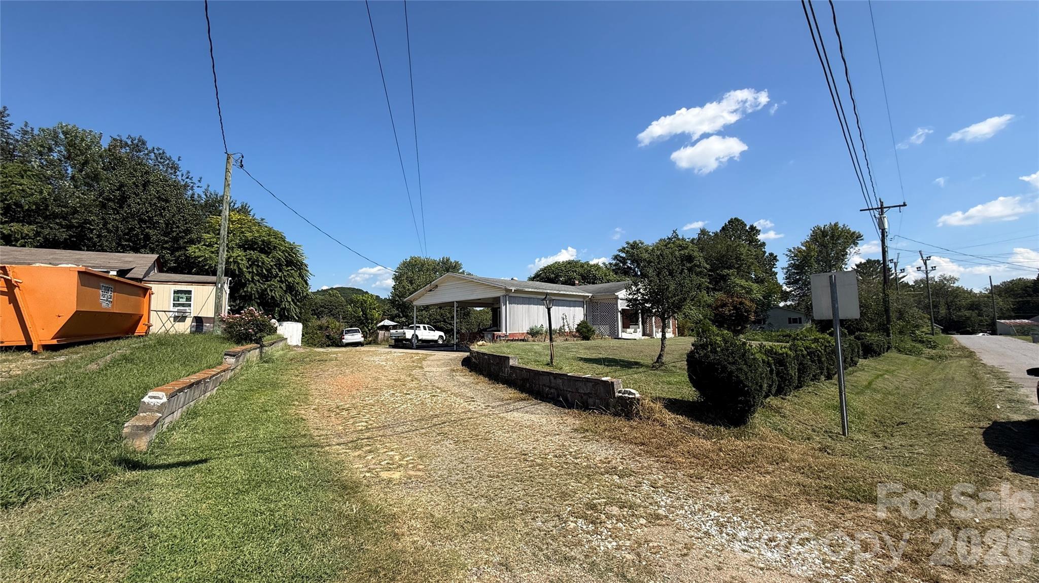 Single Family Residence at 1517 Barcose Street SW, Lenoir, photo 4 of 48