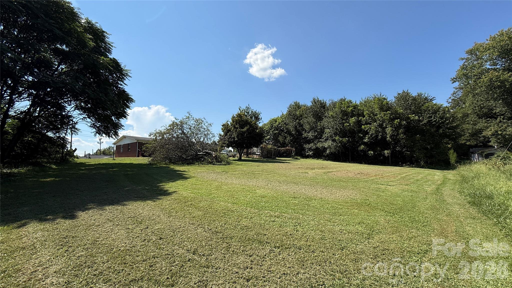Single Family Residence at 1517 Barcose Street SW, Lenoir, photo 12 of 48