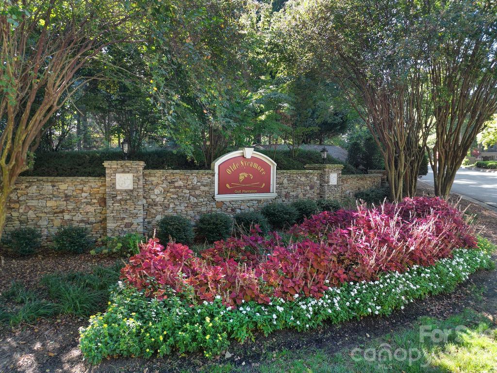 Single Family Residence at 10409 Persimmon Creek Drive, Mint Hill, photo 36 of 38