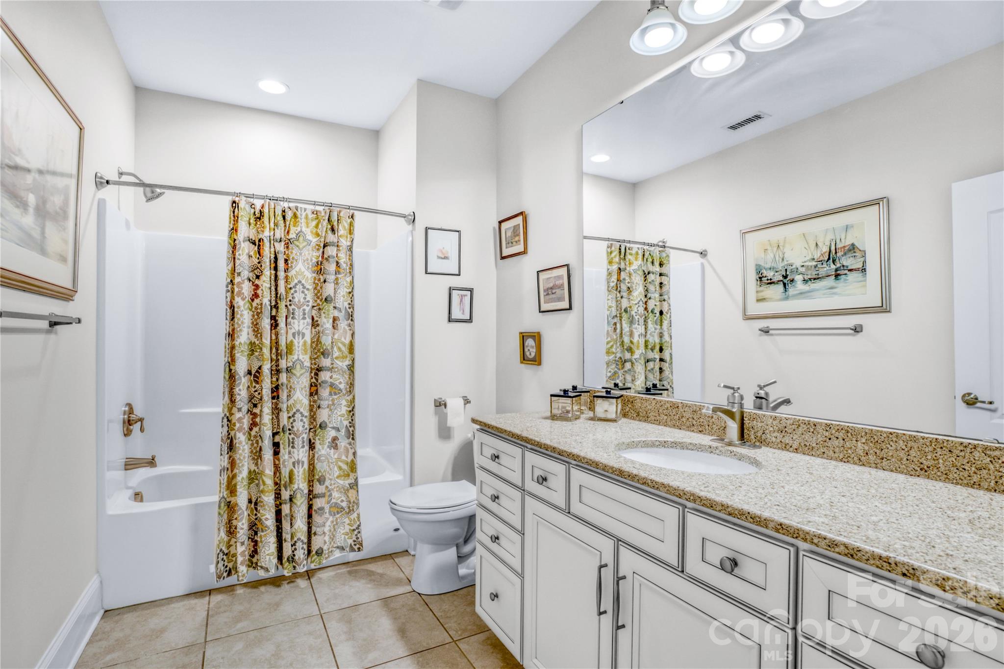 Single Family Residence at 12910 Meetinghouse Drive, Cornelius, photo 16 of 25
