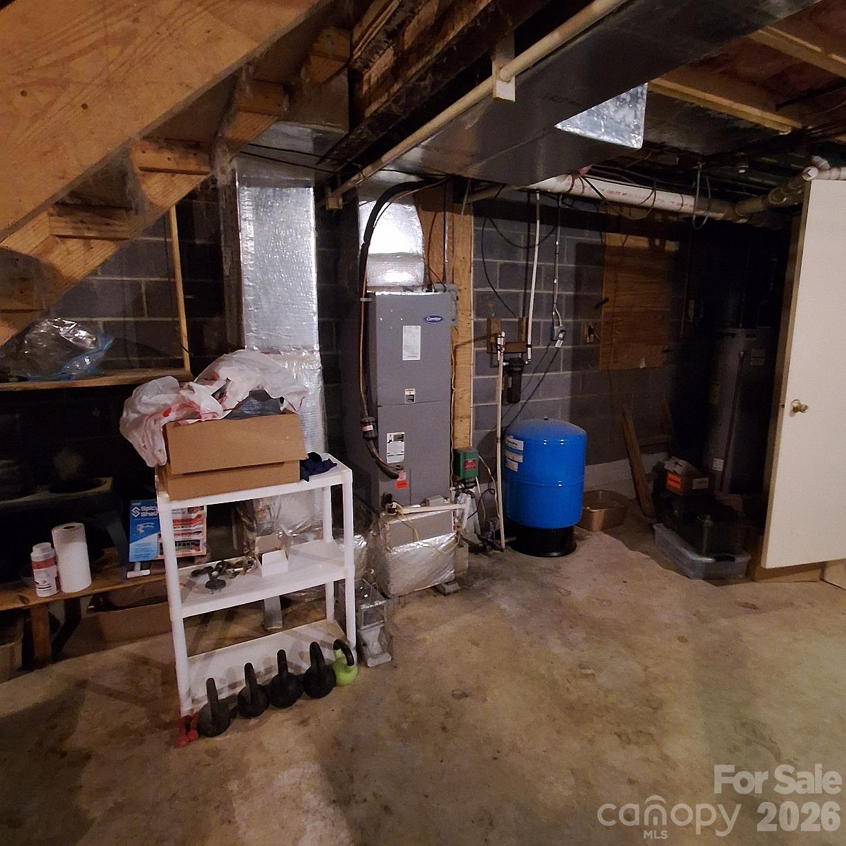 Single Family Residence at 173 Pinecrest Drive, Alexander, photo 17 of 18