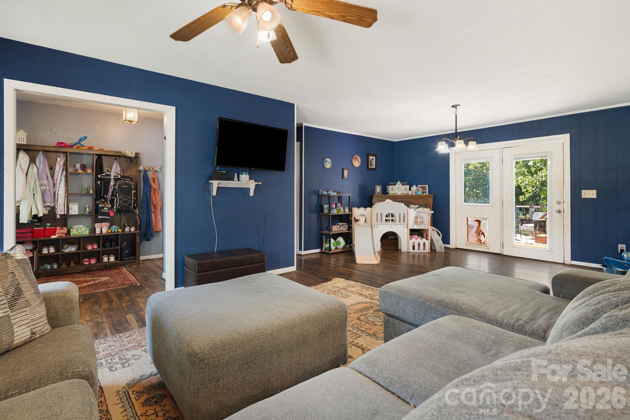 Single Family Residence at 147 Ridgeland Drive, Rutherfordton, photo 6 of 28