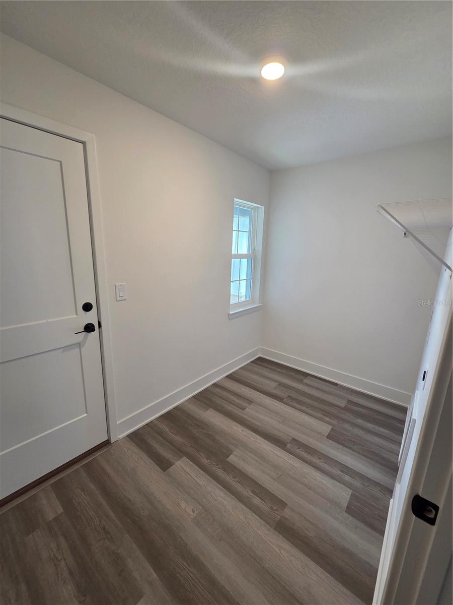 laundry room - 9443 HIGHLAND HILLS DR ST, HUDSON