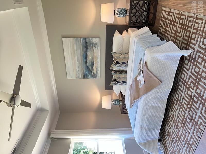 Single Family Residence at 315 Huntsmoor Drive, Charlotte, photo 8 of 10