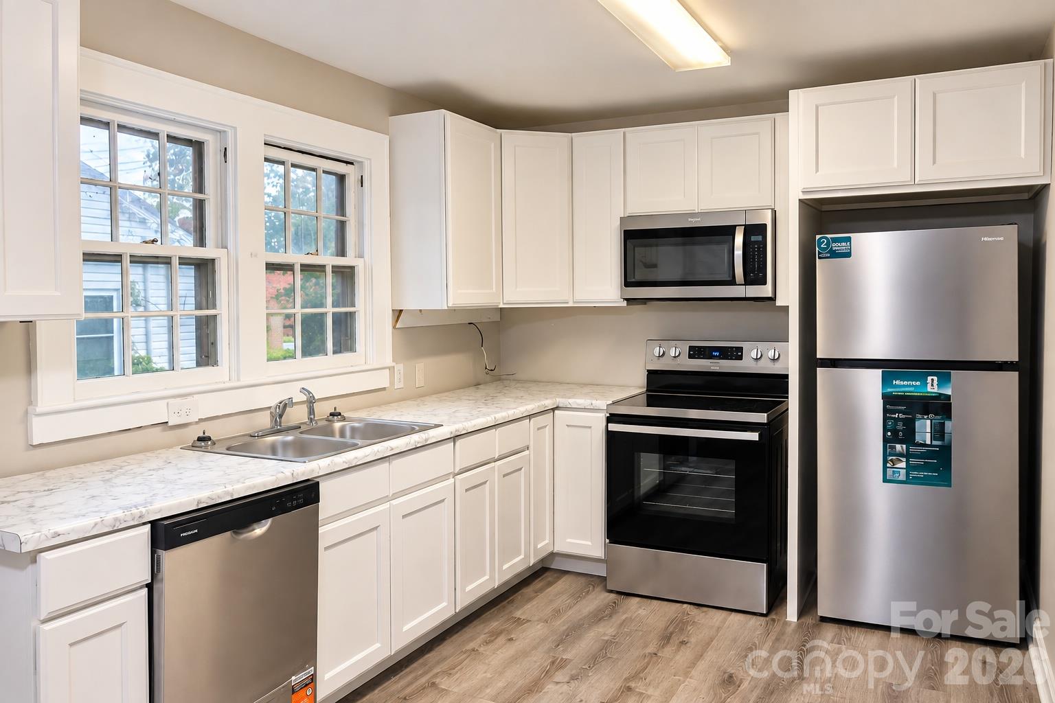 Kitchen - 704 Earl Road, Shelby