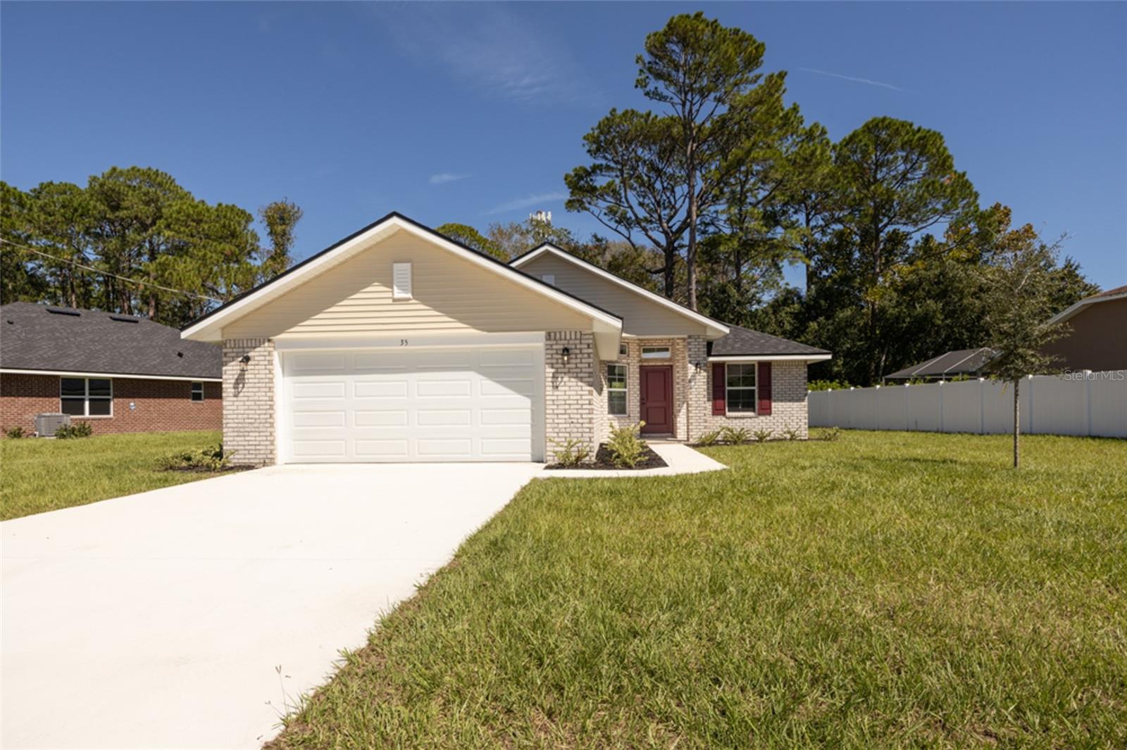 35 FARNELL LN