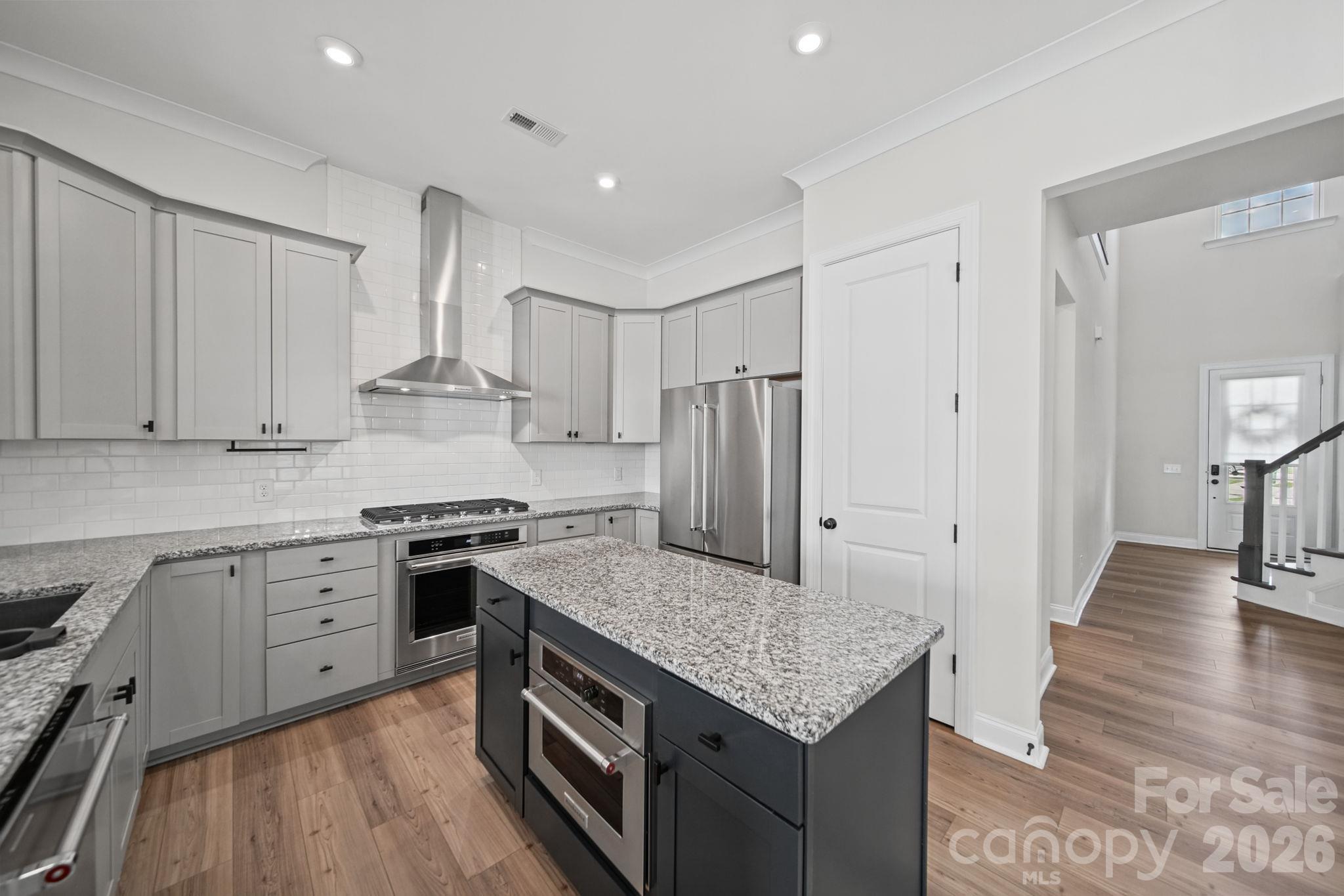 Kitchen, main floor - 203 Heathbrook Lane, Waxhaw
