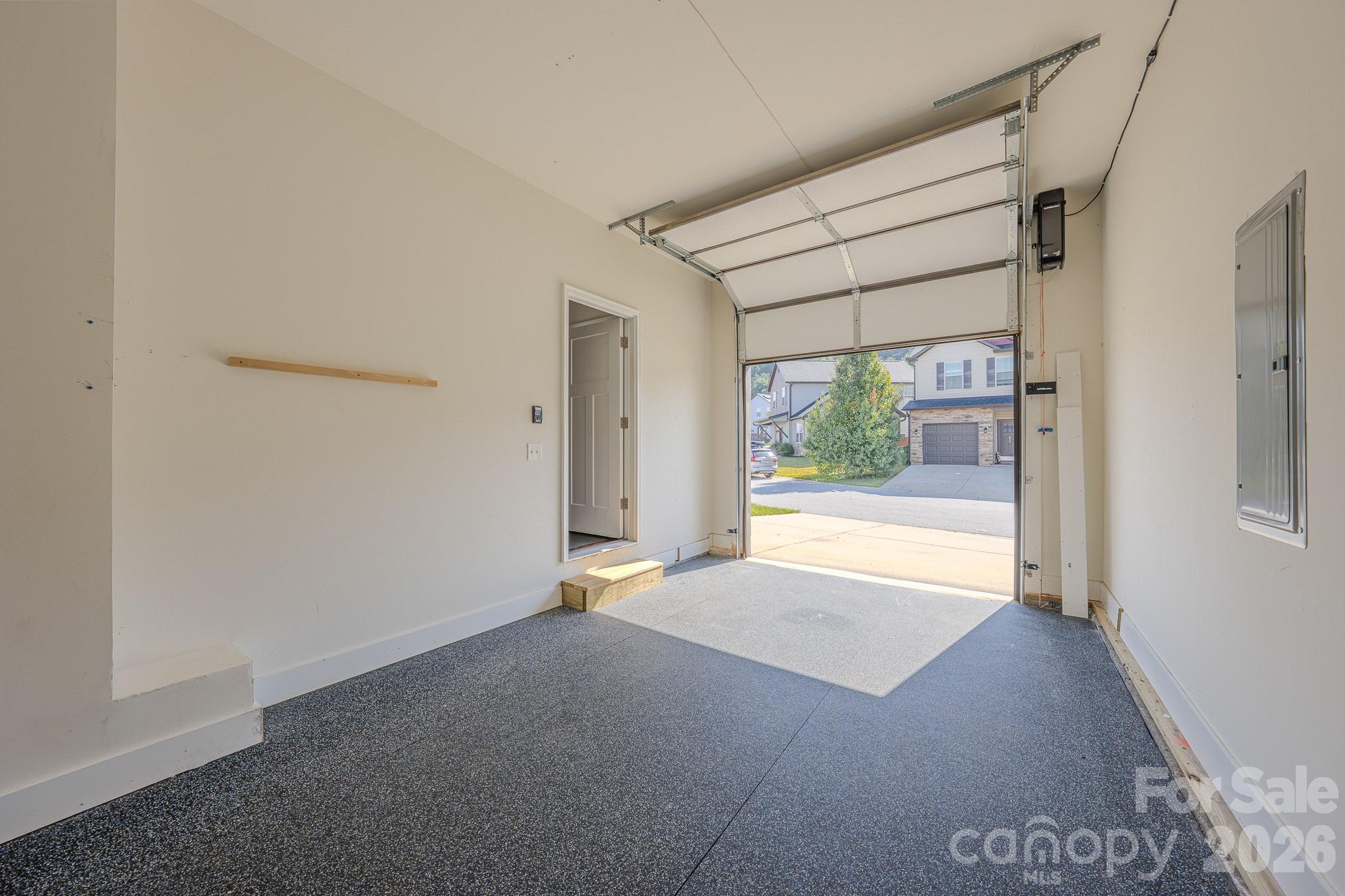 Single car garage, long with extra length for storage - 623 Cardwell Lane, Fletcher